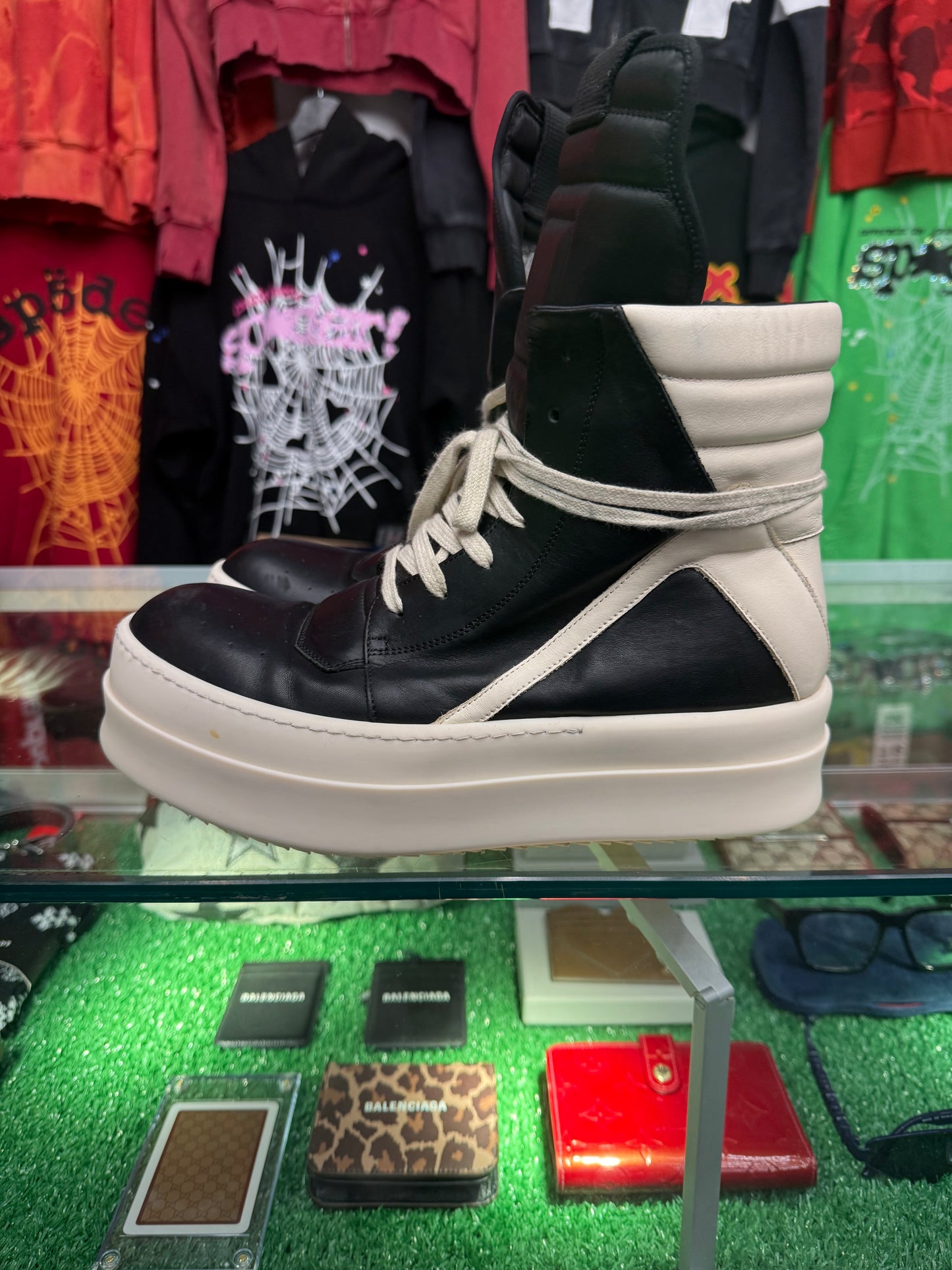 RICK OWENS MEGA BUMPER GEOBASKET (PRE-OWNED W/ BOX)