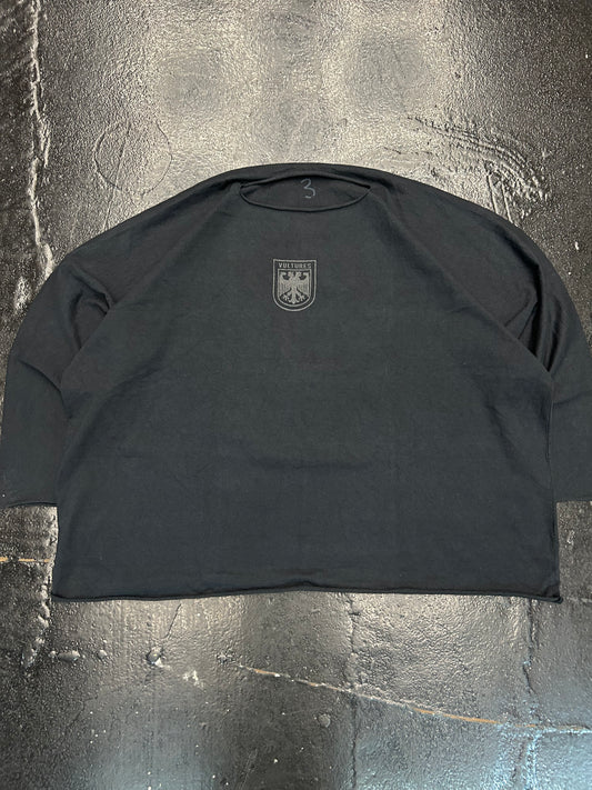 VULTURES BLACK LONGSLEEVE (BRAND NEW)