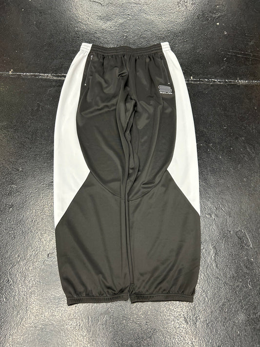 SINCLAIR BAGGY BLACK TRACKPANTS (BRAND NEW)