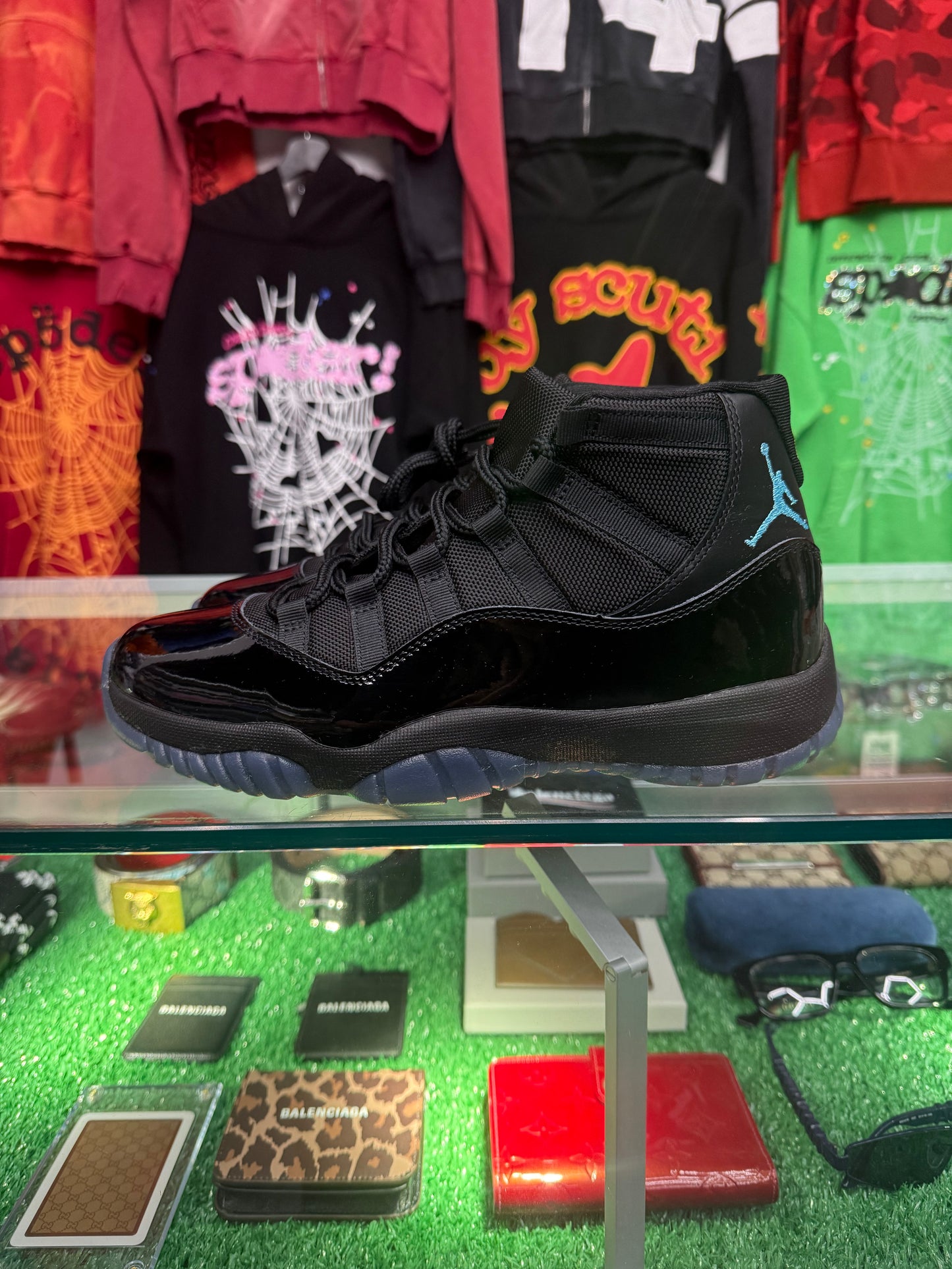 JORDAN RETRO 11 GAMMA BLUE (PRE-OWNED W/ BOX)