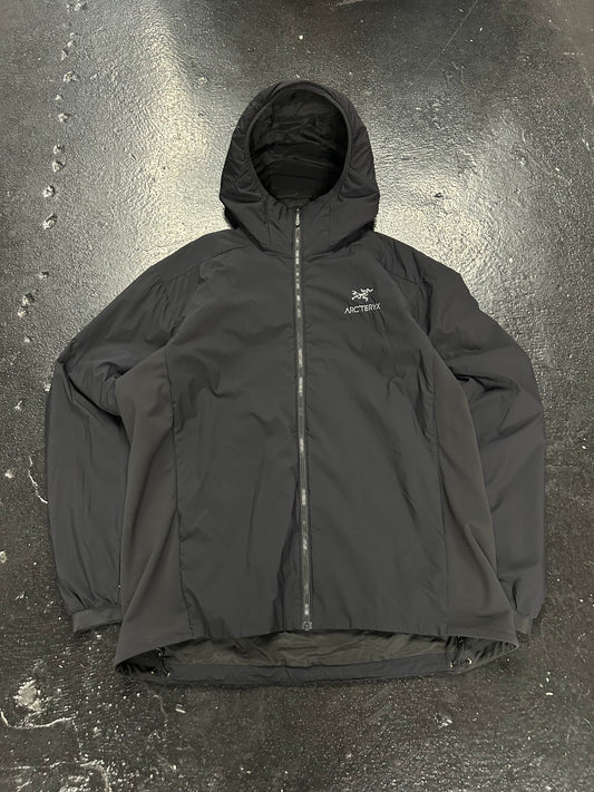 ARCTERYX BLACK HOODED JACKET (PRE-OWNED)
