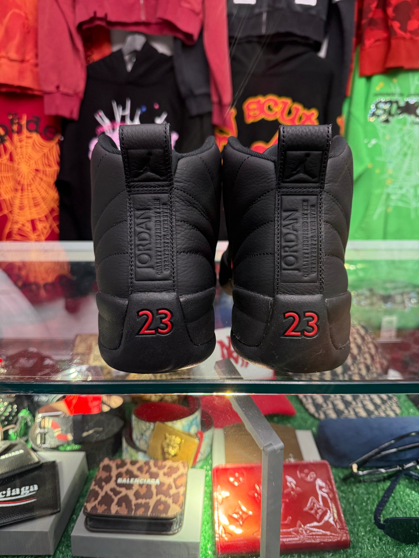 AIR JORDAN 12 RETRO BLOODLINE (PRE-OWNED W/ BOX)