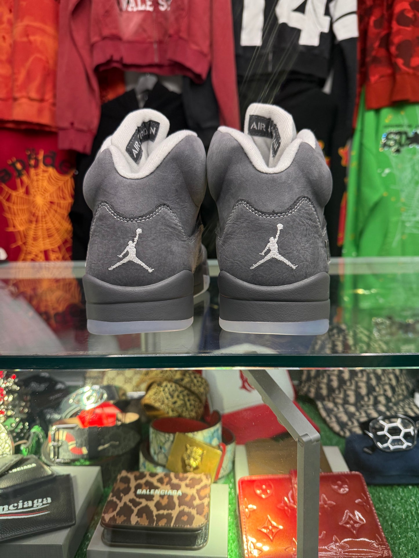 AIR JORDAN 5 RETRO WOLF GREY (PRE-OWNED W/ BOX)