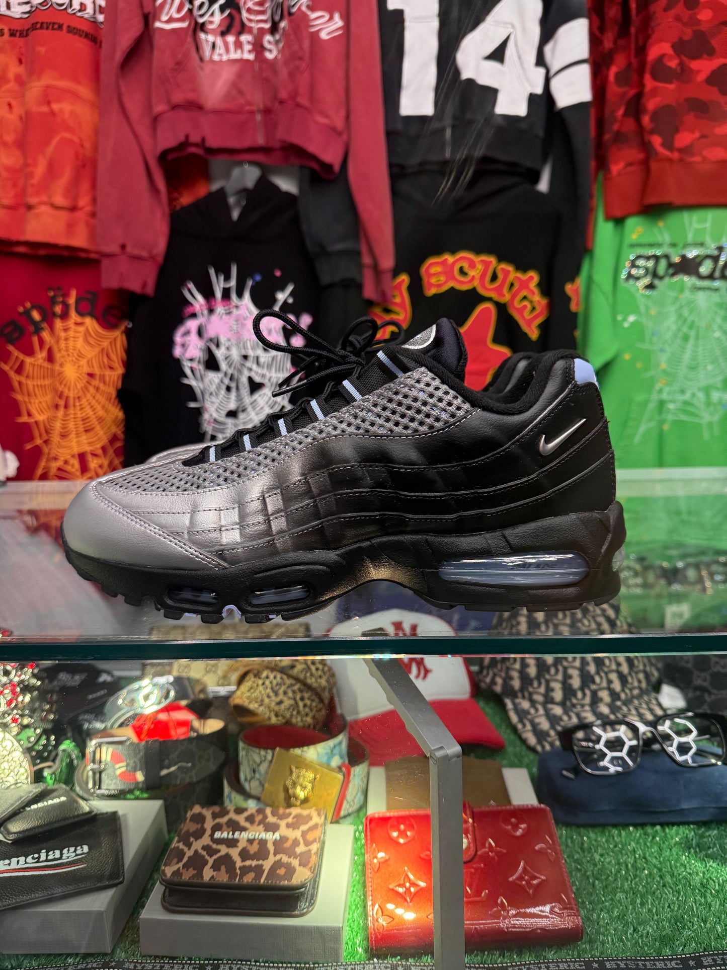 NIKE AIR MAX 95 BIG BUBBLE PALACE (PRE-OWNED W/ BOX)