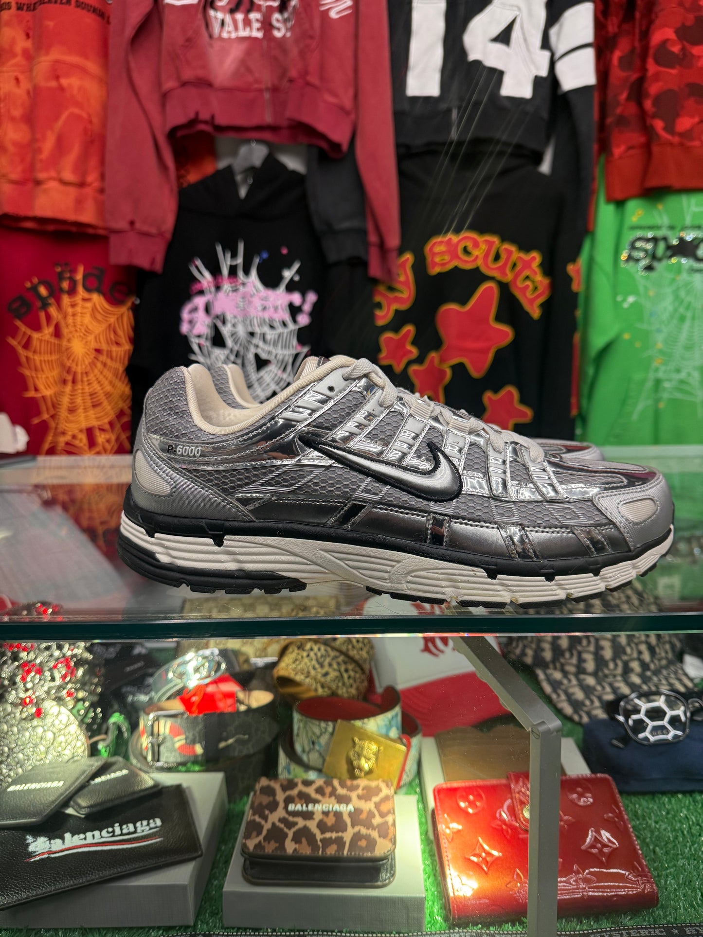 NIKE P-6000 METALLIC SILVER (PRE-OWNED W/ BOX)