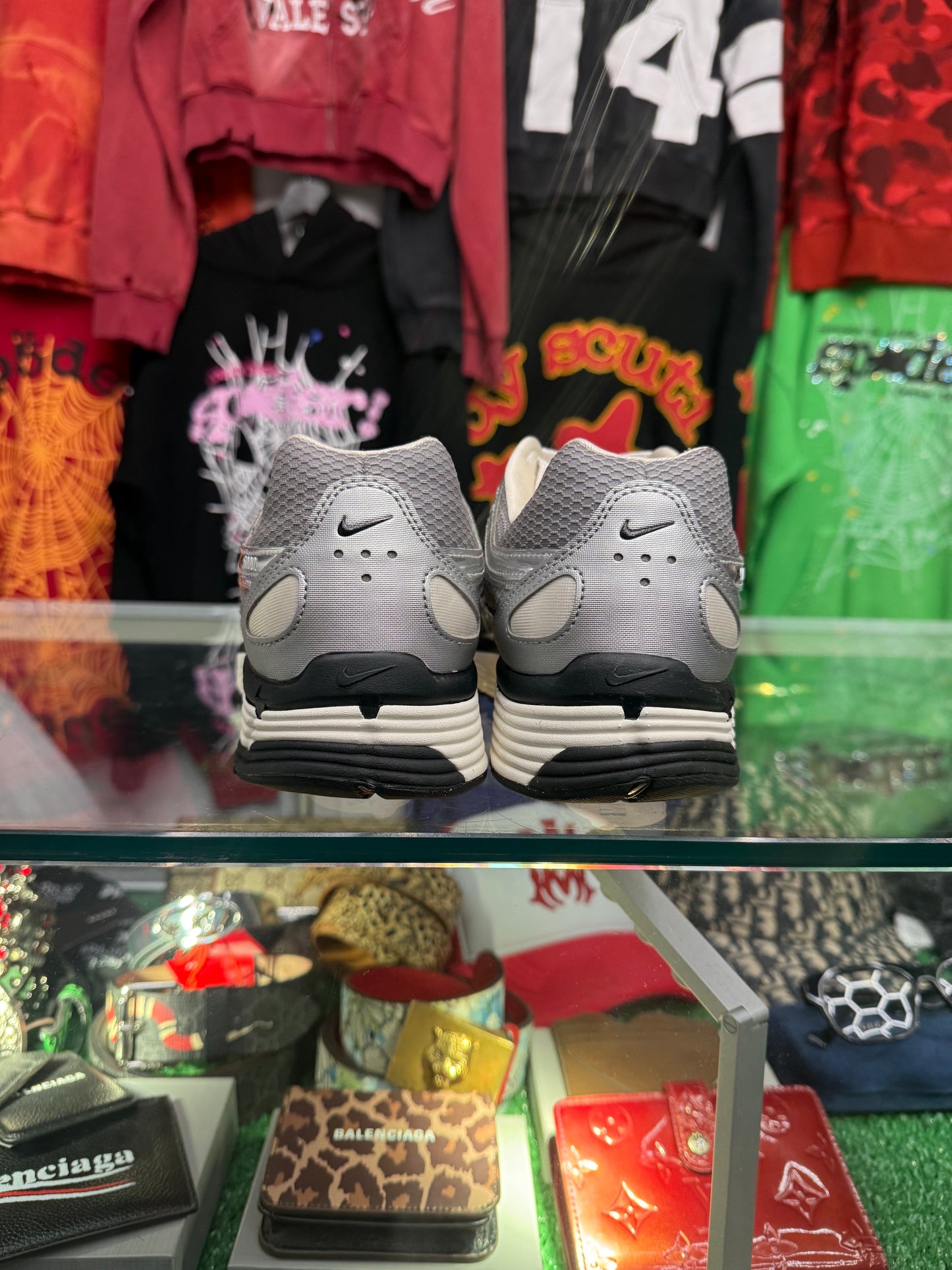 NIKE P-6000 METALLIC SILVER (PRE-OWNED W/ BOX)