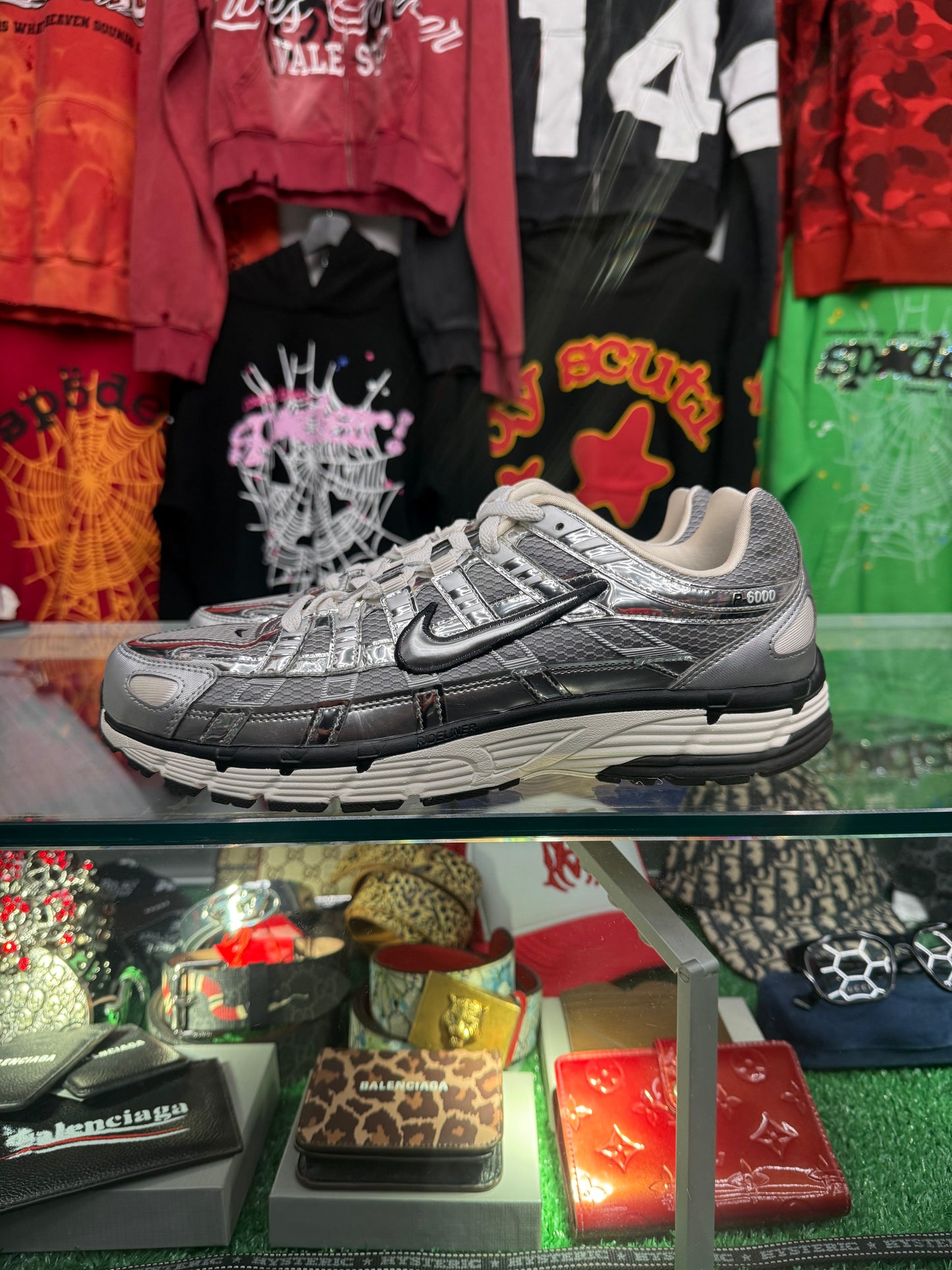 NIKE P-6000 METALLIC SILVER (PRE-OWNED W/ BOX)
