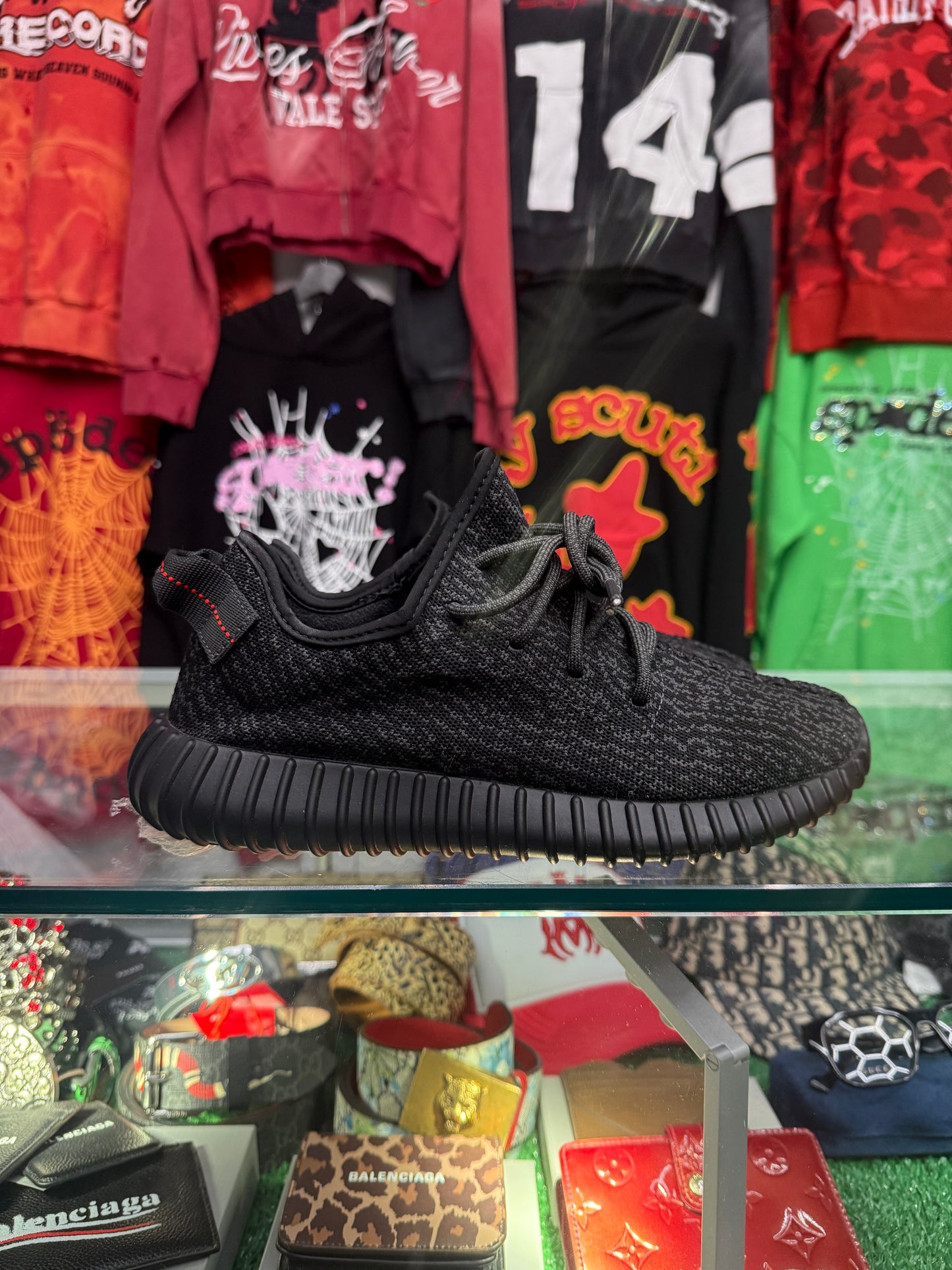 ADIDAS YEEZY BOOST PIRATE BLACK (PRE-OWNED W/ BOX)