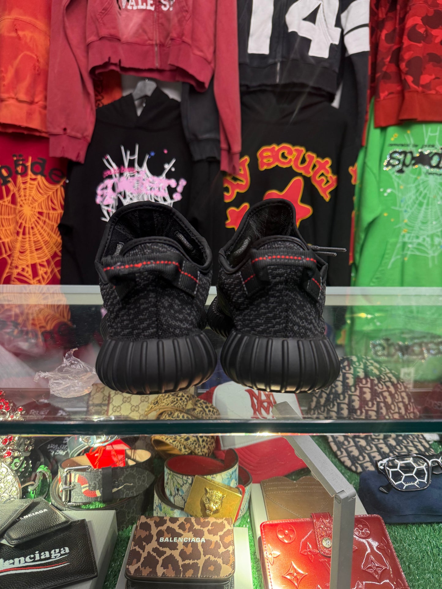 ADIDAS YEEZY BOOST PIRATE BLACK (PRE-OWNED W/ BOX)