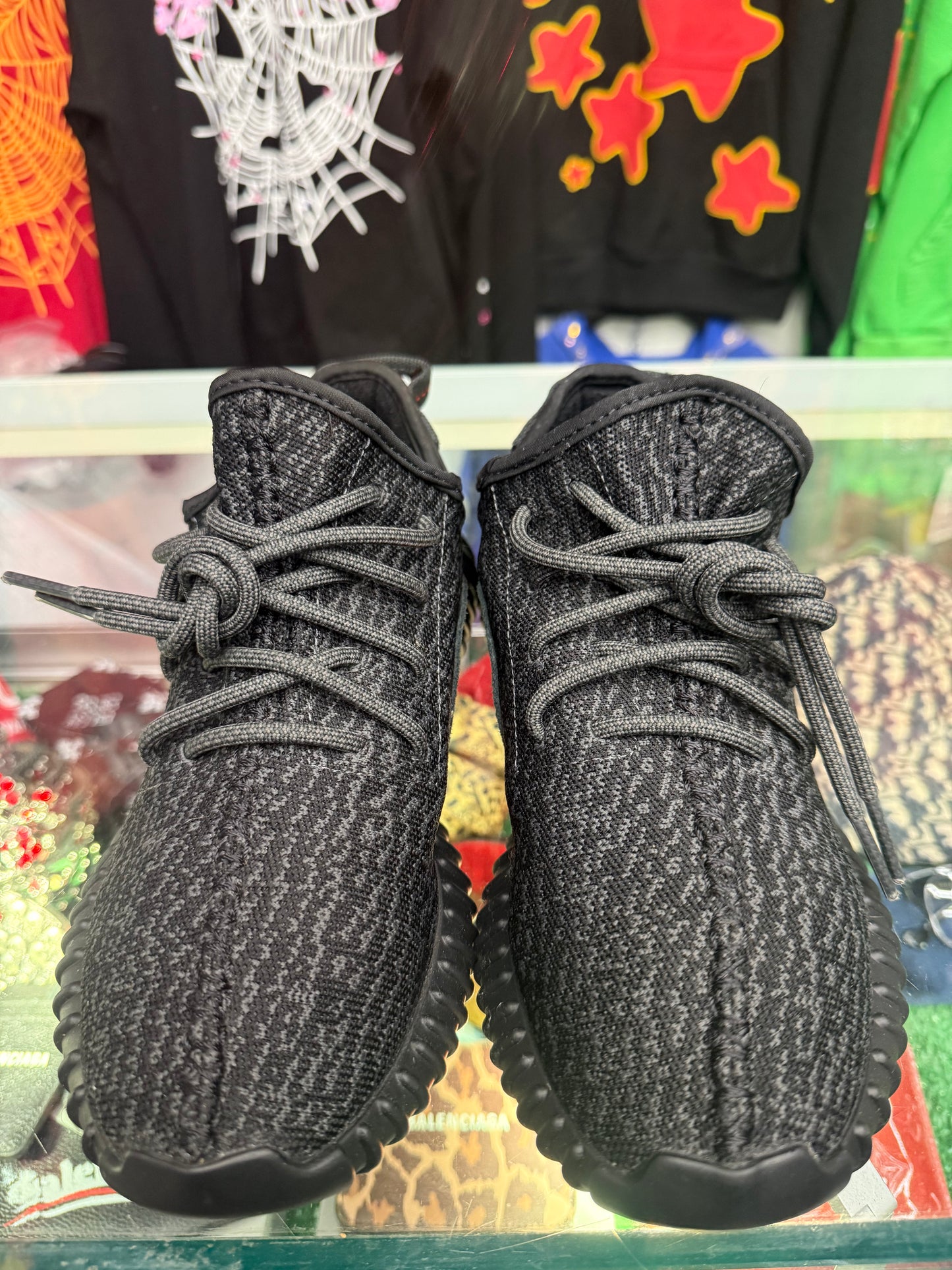 ADIDAS YEEZY BOOST PIRATE BLACK (PRE-OWNED W/ BOX)