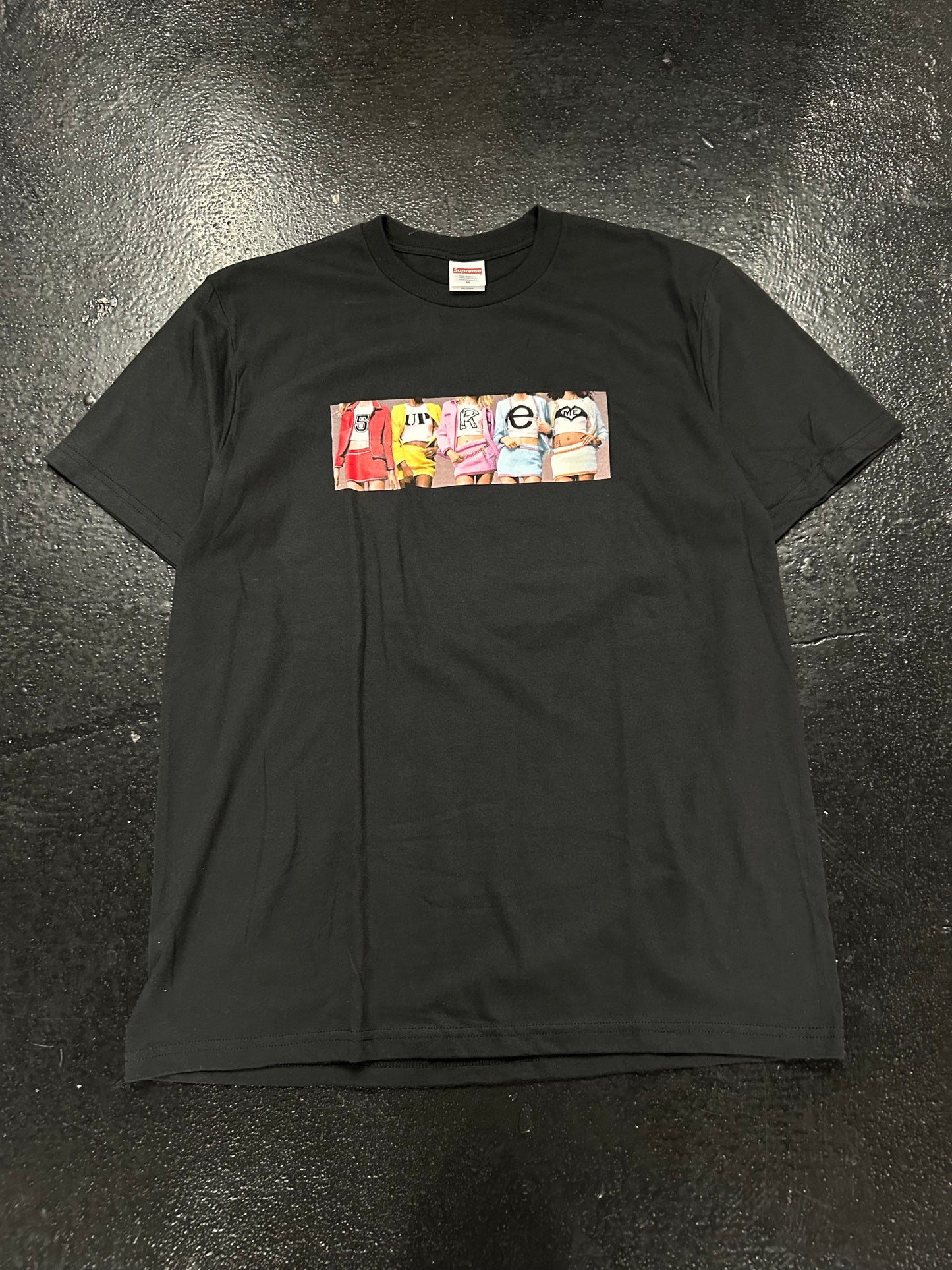 SUPREME GIRLS BLACK LOGO TEE (BRAND NEW)