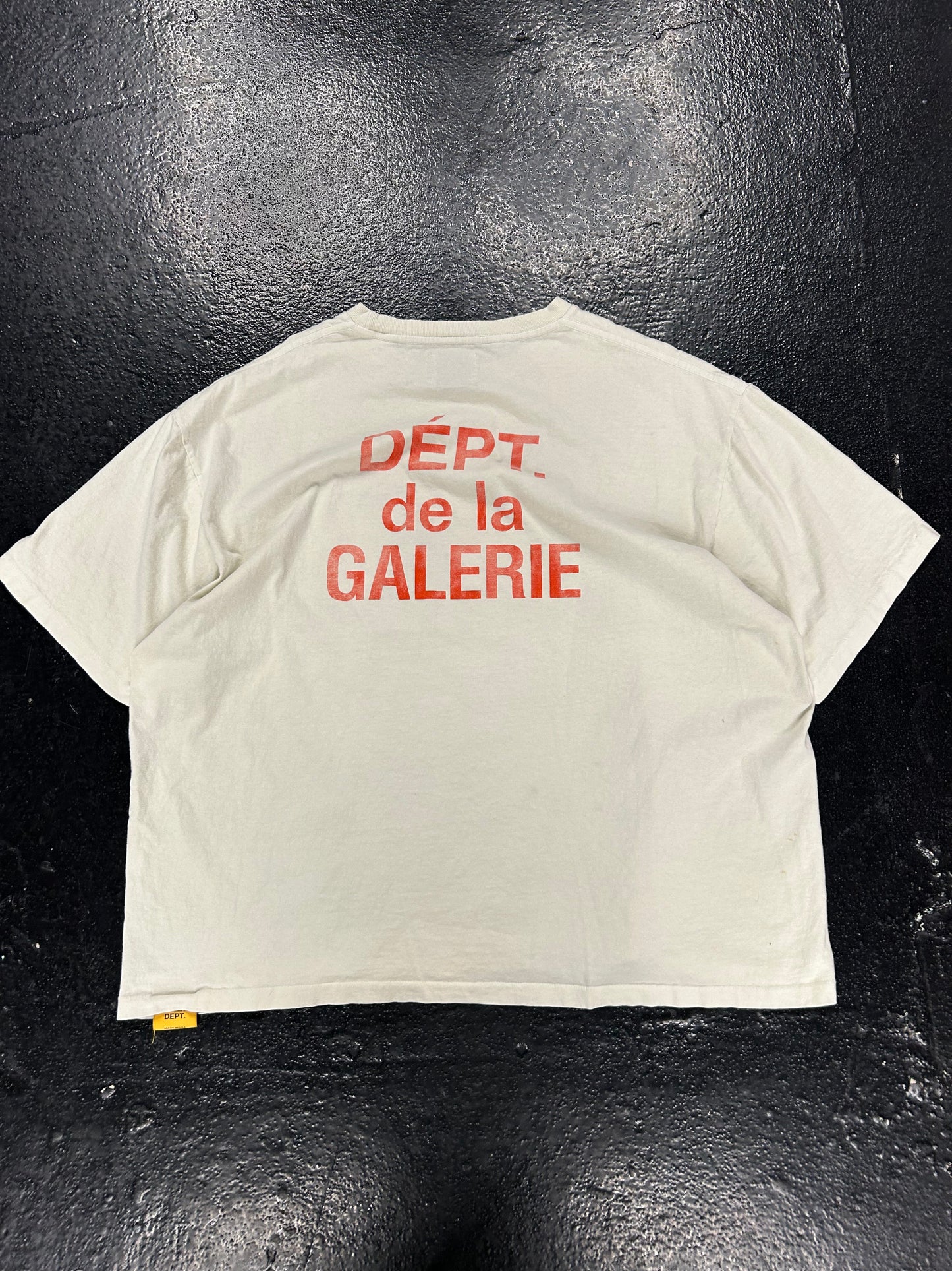 GALLERY DEPARTMENT CREAM ORANGE TEE (PRE-OWNED)
