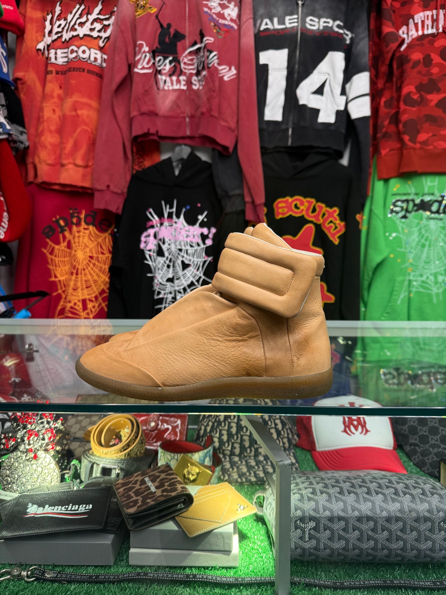 MAISON MARGIELA FUTURE SNEAKERS (PRE-OWNED W/ BOX)