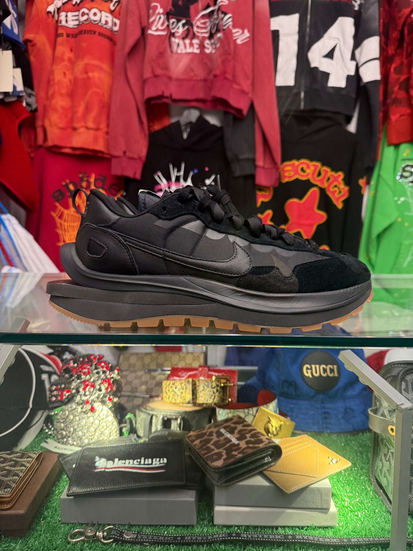 SACAI X VAPORWAFFLE BLACK GUM (PRE-OWNED W/ BOX)