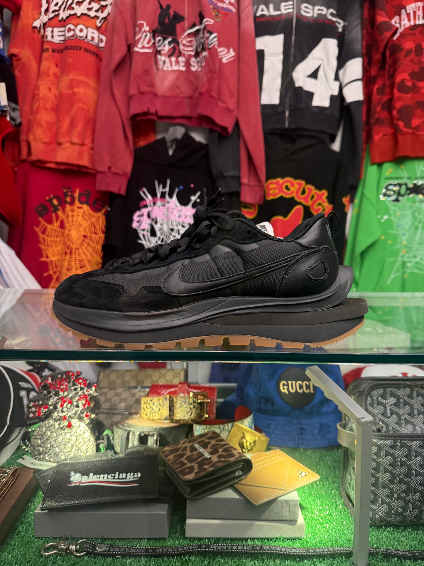 SACAI X VAPORWAFFLE BLACK GUM (PRE-OWNED W/ BOX)