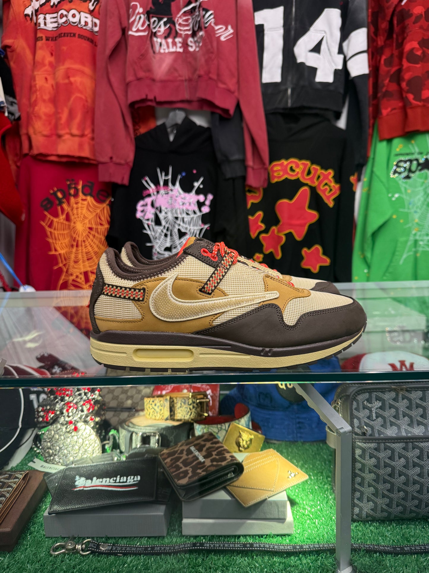 AIR MAX 1 BAROQUE BROWN X TRAVIS SCOTT (PRE-OWNED W/ BOX)
