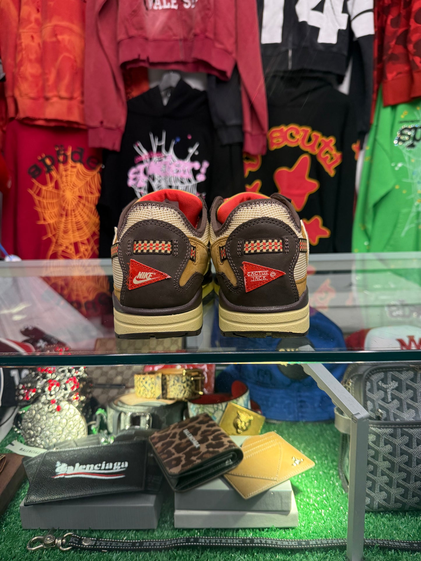 AIR MAX 1 BAROQUE BROWN X TRAVIS SCOTT (PRE-OWNED W/ BOX)