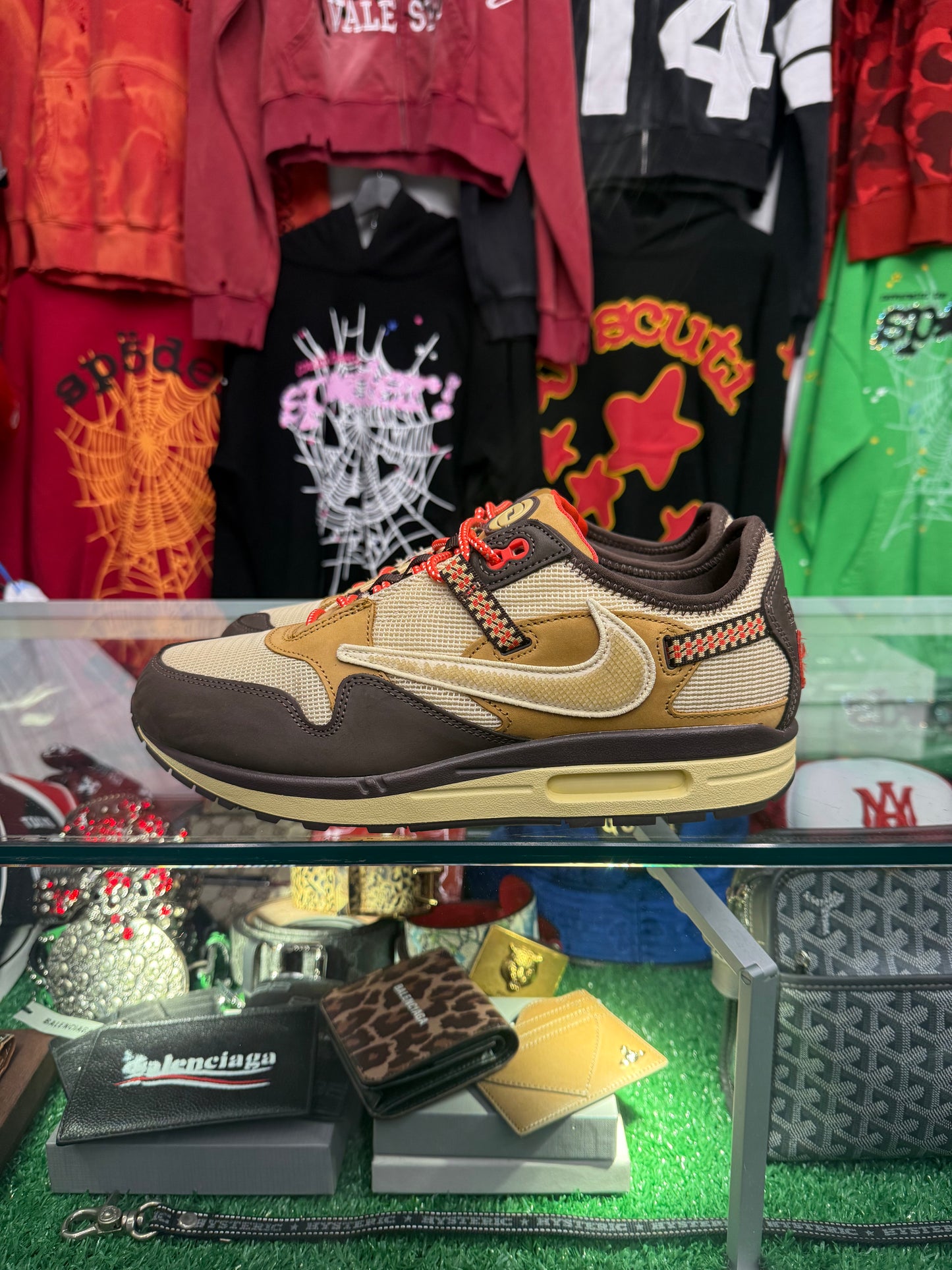 AIR MAX 1 BAROQUE BROWN X TRAVIS SCOTT (PRE-OWNED W/ BOX)