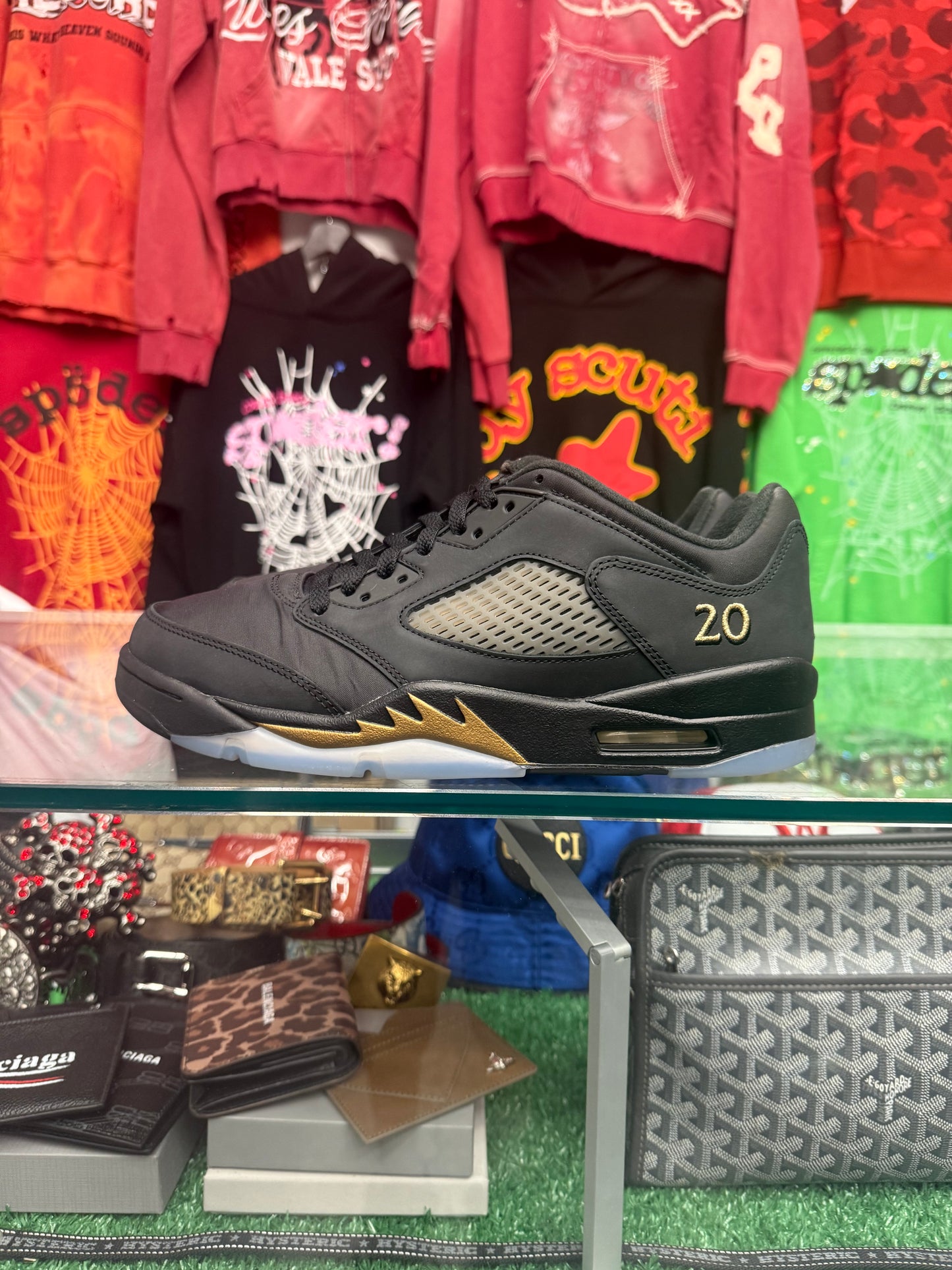 AIR JORDAN 5 LOW CLASS OF 2021 (PRE-OWNED W/ BOX)