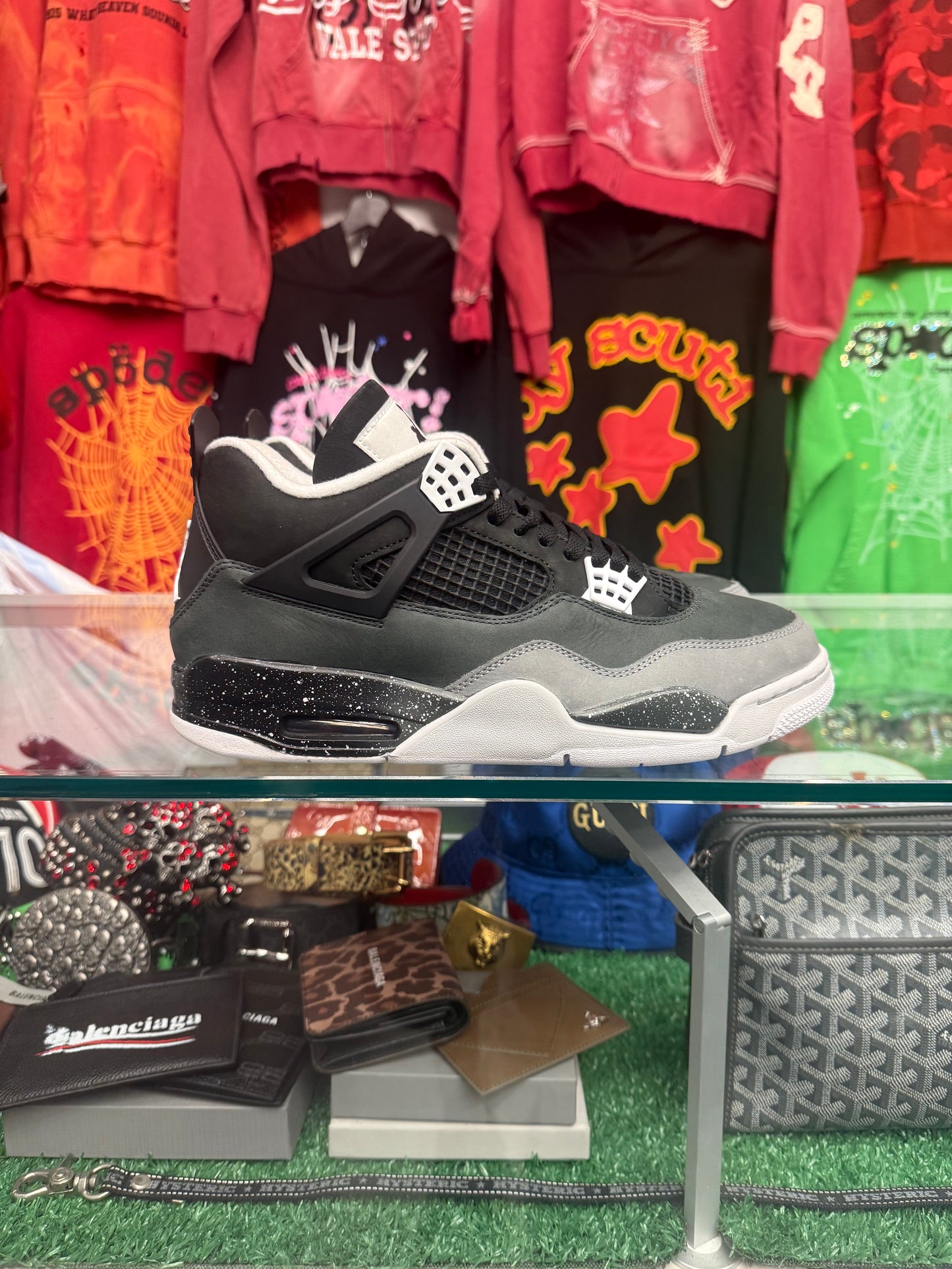 AIR JORDAN 4 RETRO FEAR (PRE-OWNED W/ BOX)
