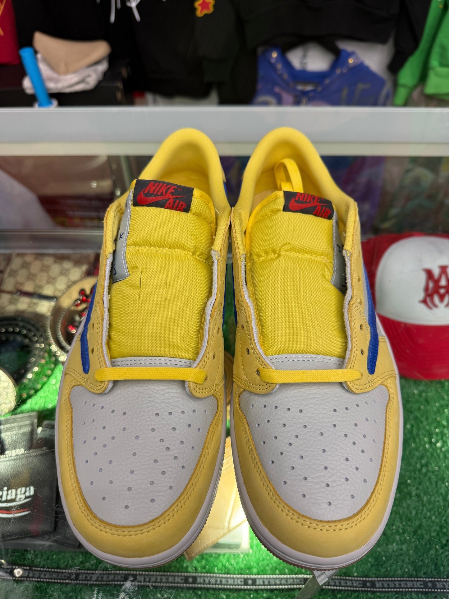 JORDAN 1 LOW CANARY (BRAND NEW)