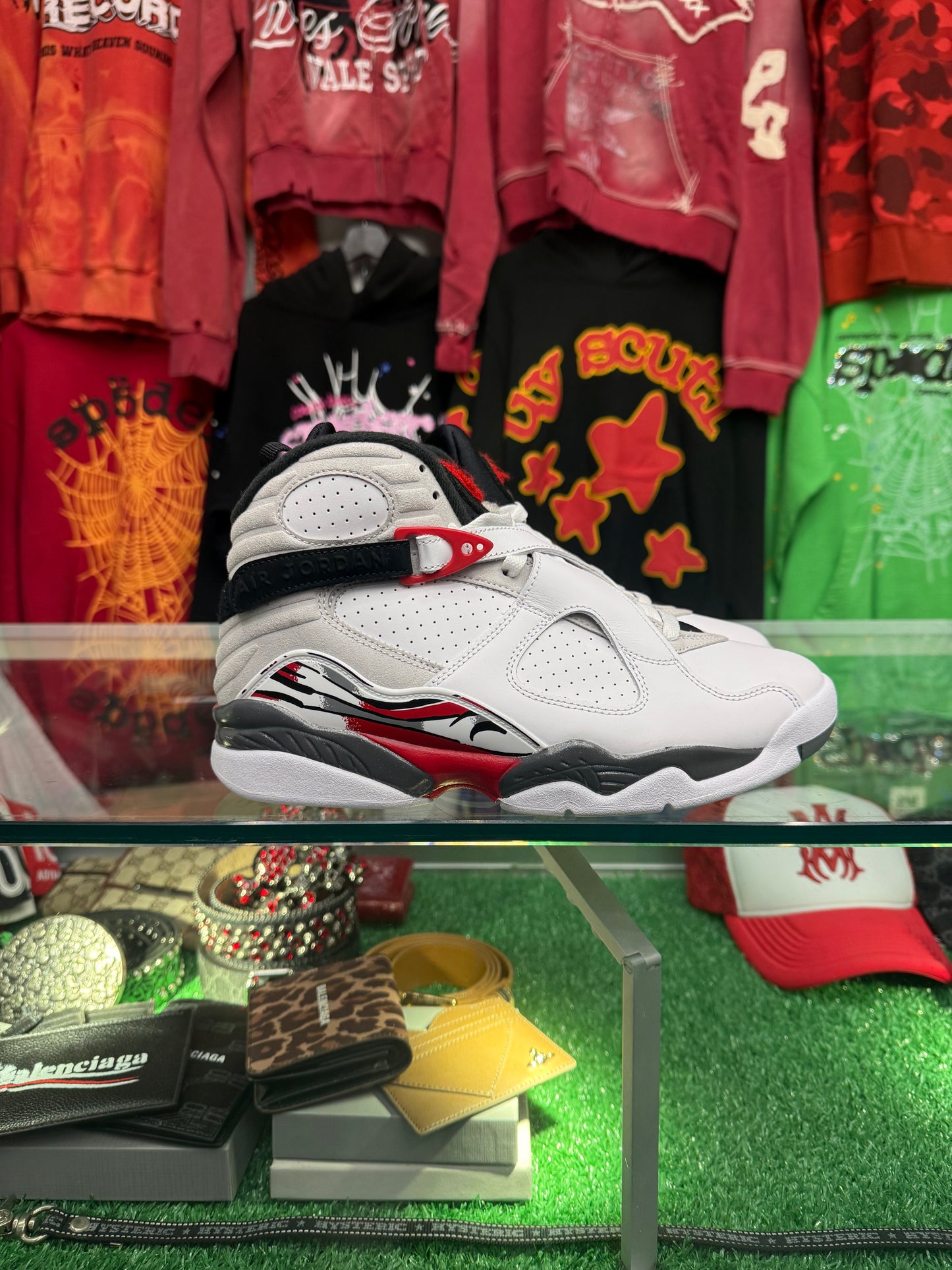 JORDAN 8 BUGS BUNNY (PRE-OWNED NO BOX)