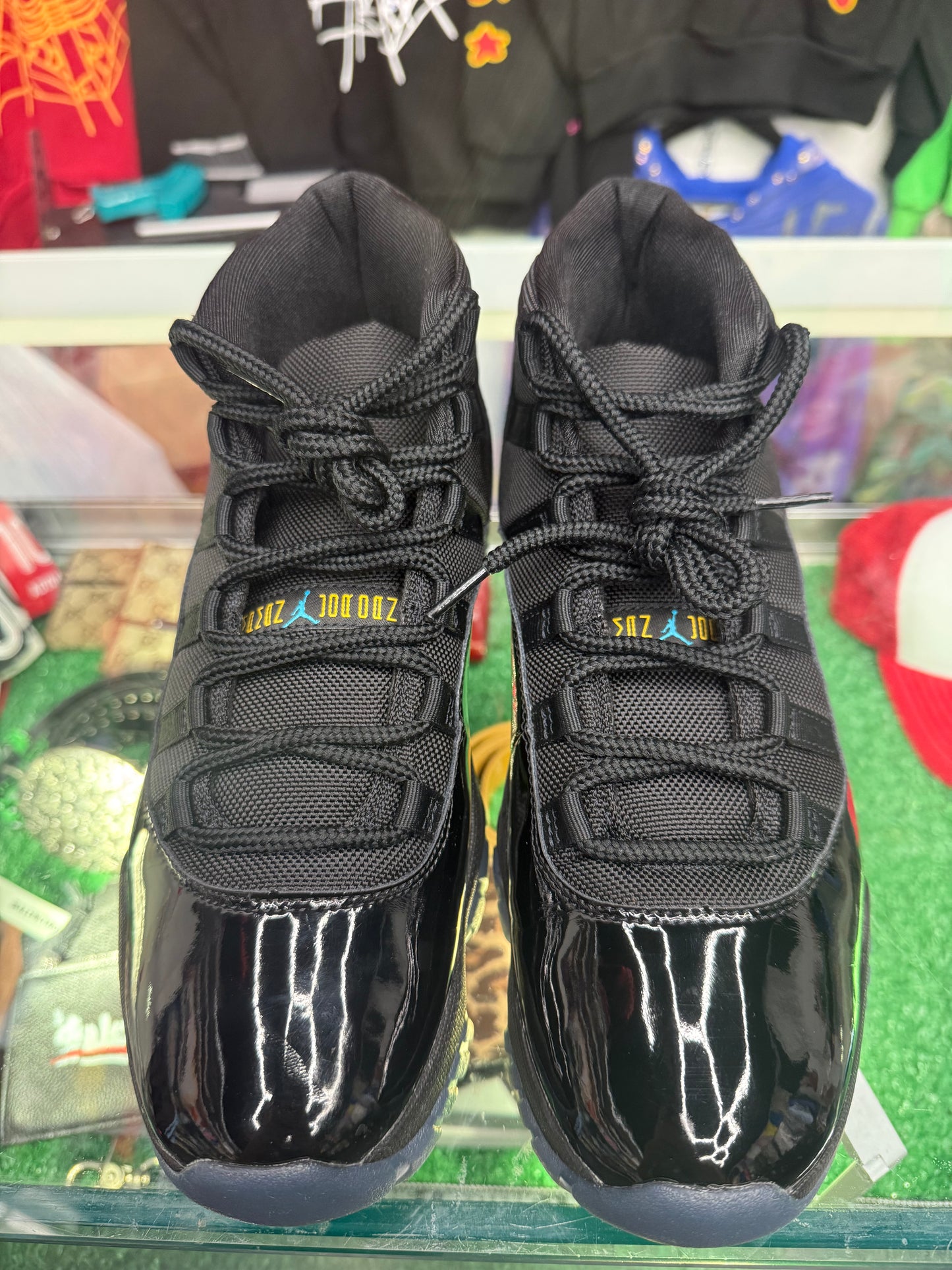 JORDAN 11 GAMMA (PRE-OWNED W/ BOX)