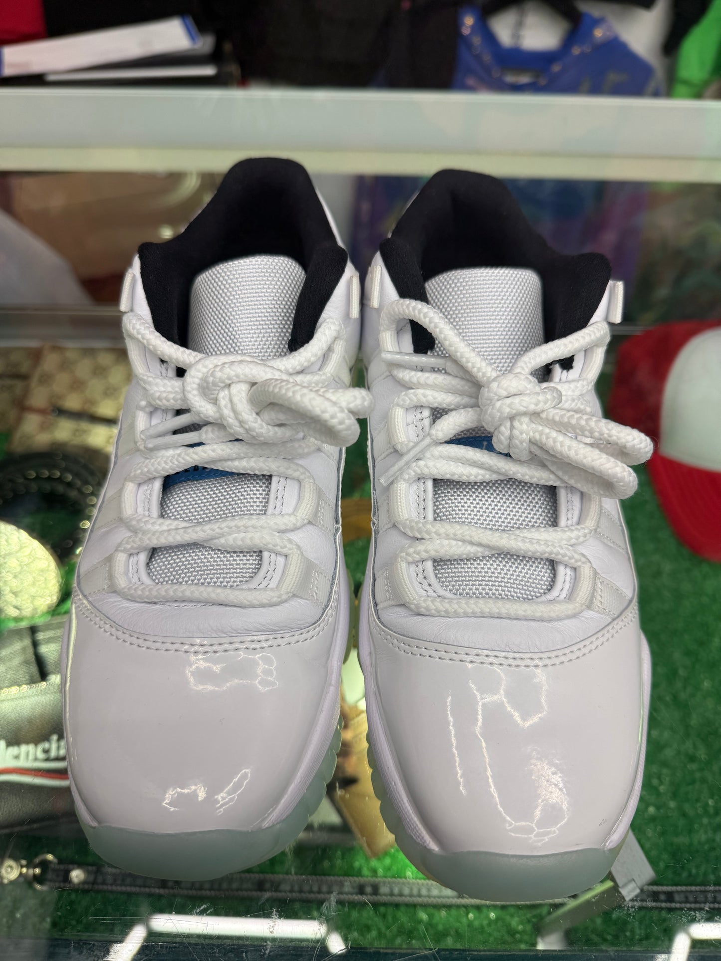 JORDAN 11 LOW LEGEND BLUE (PRE-OWNED W/ BOX)