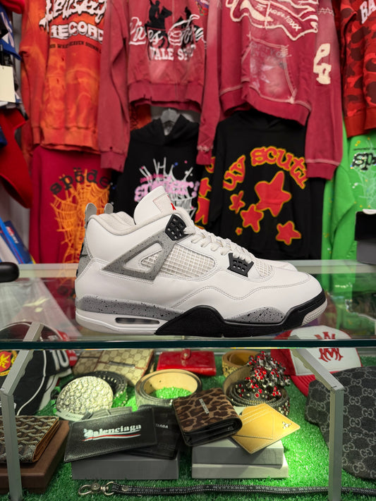 JORDAN 4 WHITE CEMENT (PRE-OWNED W/ BOX)