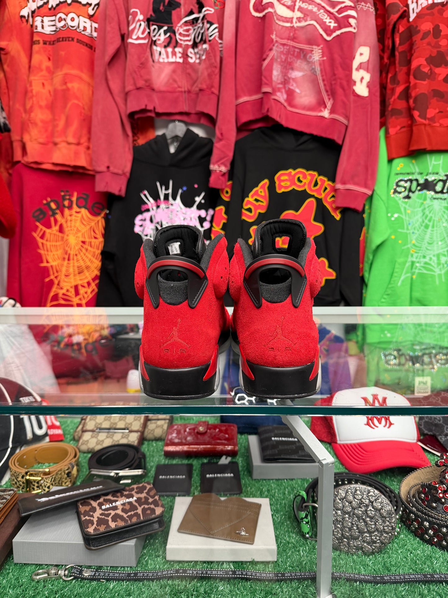 JORDAN 6 TORO BRAVO (PRE-OWNED W/ BOX)