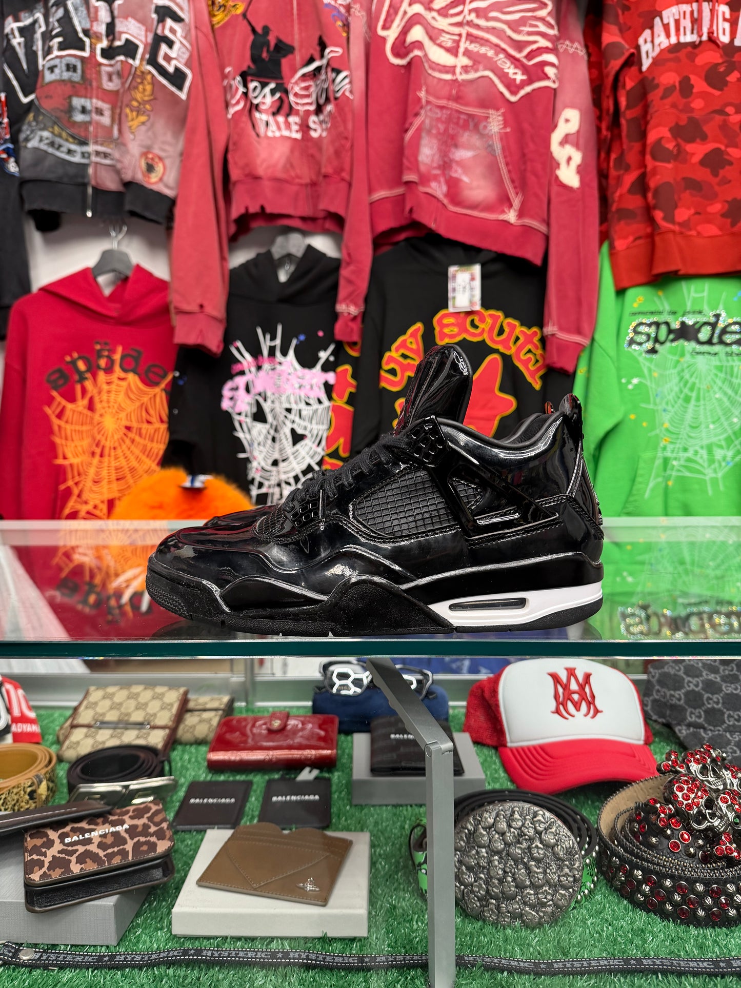 JORDAN 4 11LAB4 BLACK (PRE-OWNED W/ BOX)