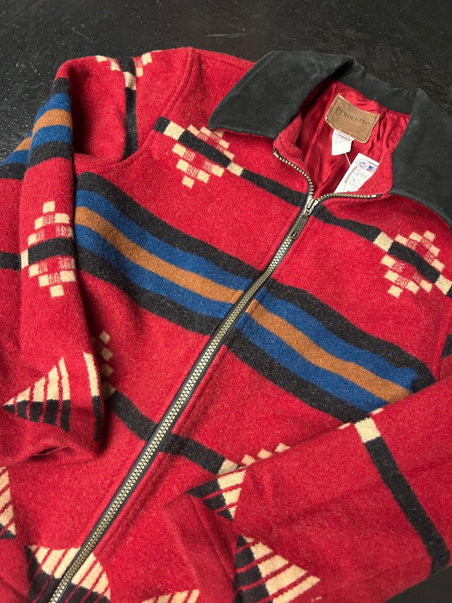 PENDLETON AZTEC ZIP UP JACKET (PRE-OWED)