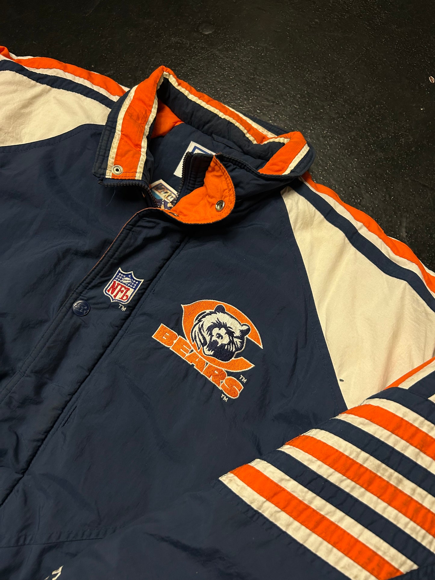 CHICAGO BEARS VINTAGE PUFFER JACKET (PRE-OWNED)