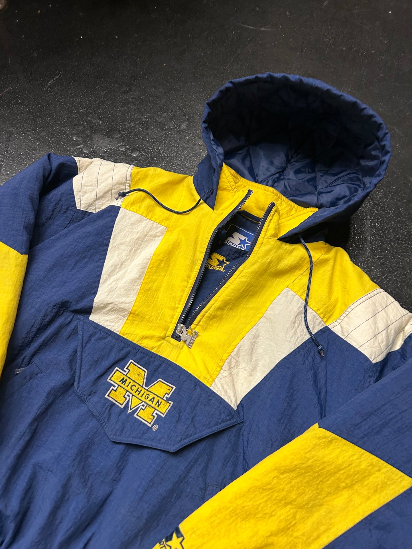 MICHIGAN WOLVERINES VINTAGE PUFFER JACKET (PRE-OWNED)