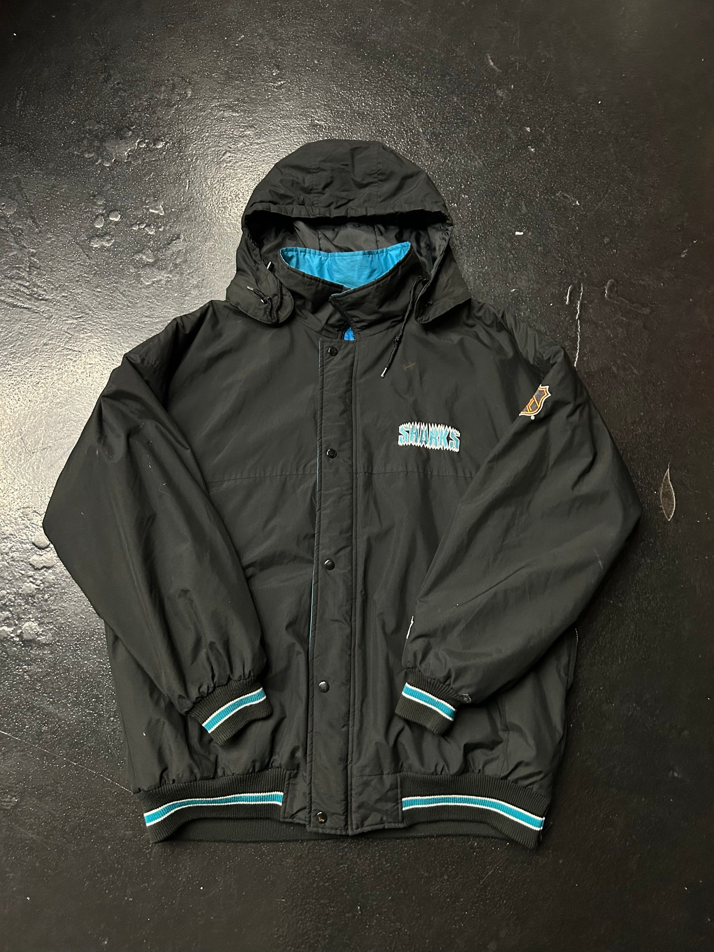 SAN JOSE SHARKS NHL VINTAGE PUFFER JACKET (PRE-OWNED)