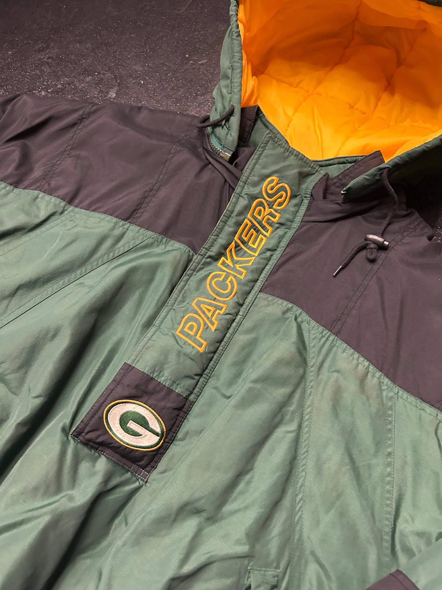 GREEN BAY PACKERS VINTAGE PUFFER JACKET (PRE-OWNED)