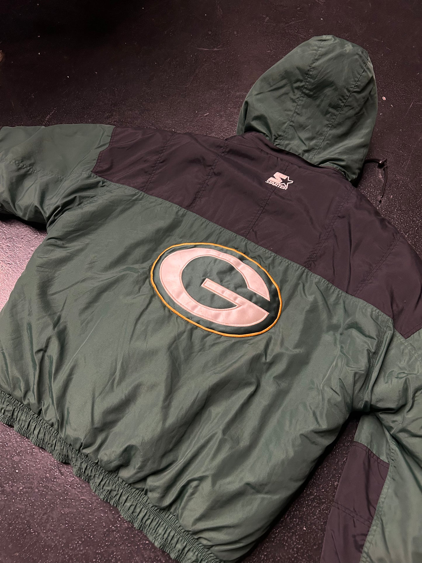GREEN BAY PACKERS VINTAGE PUFFER JACKET (PRE-OWNED)