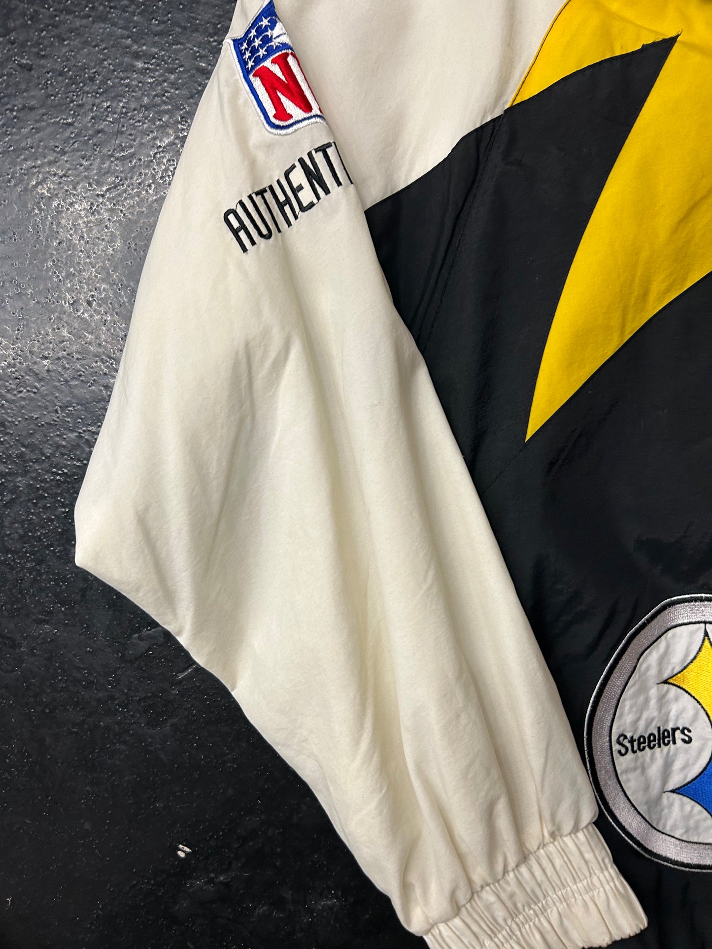 PITTSBURGH STEELERS  PROLINE JACKET (PRE-OWNED)