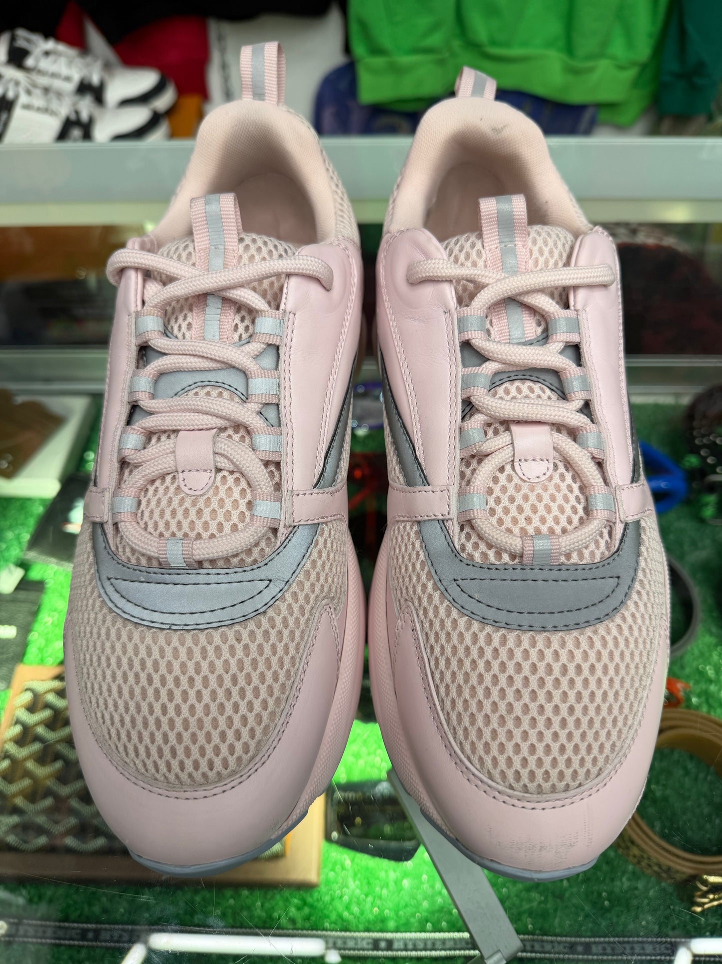 DIOR PINK B22 RUNNERS (PRE-OWNED W/ BOX)