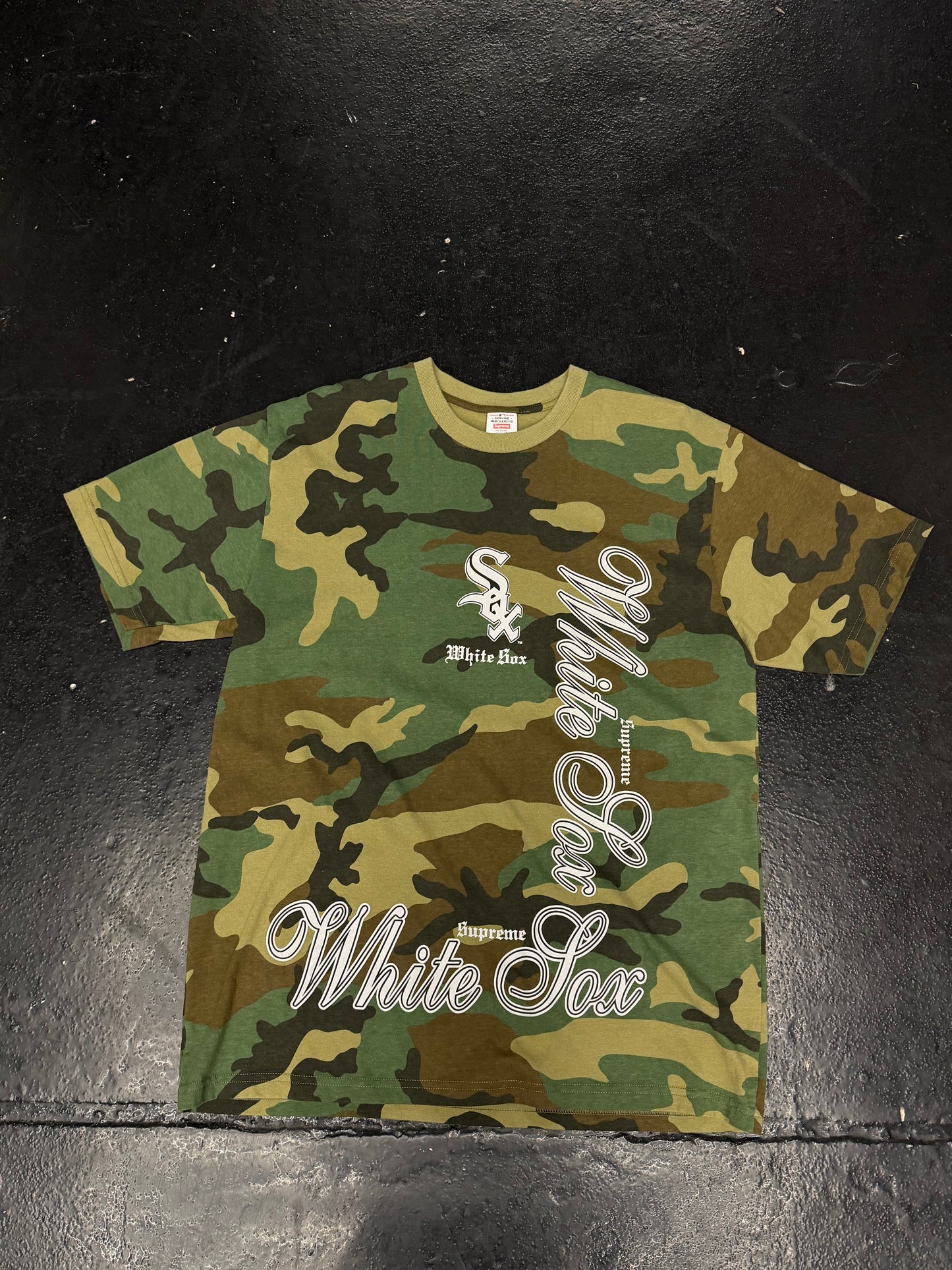 SUPREME MLB TEAMS SOX T-SHIRT (PRE-OWNED)