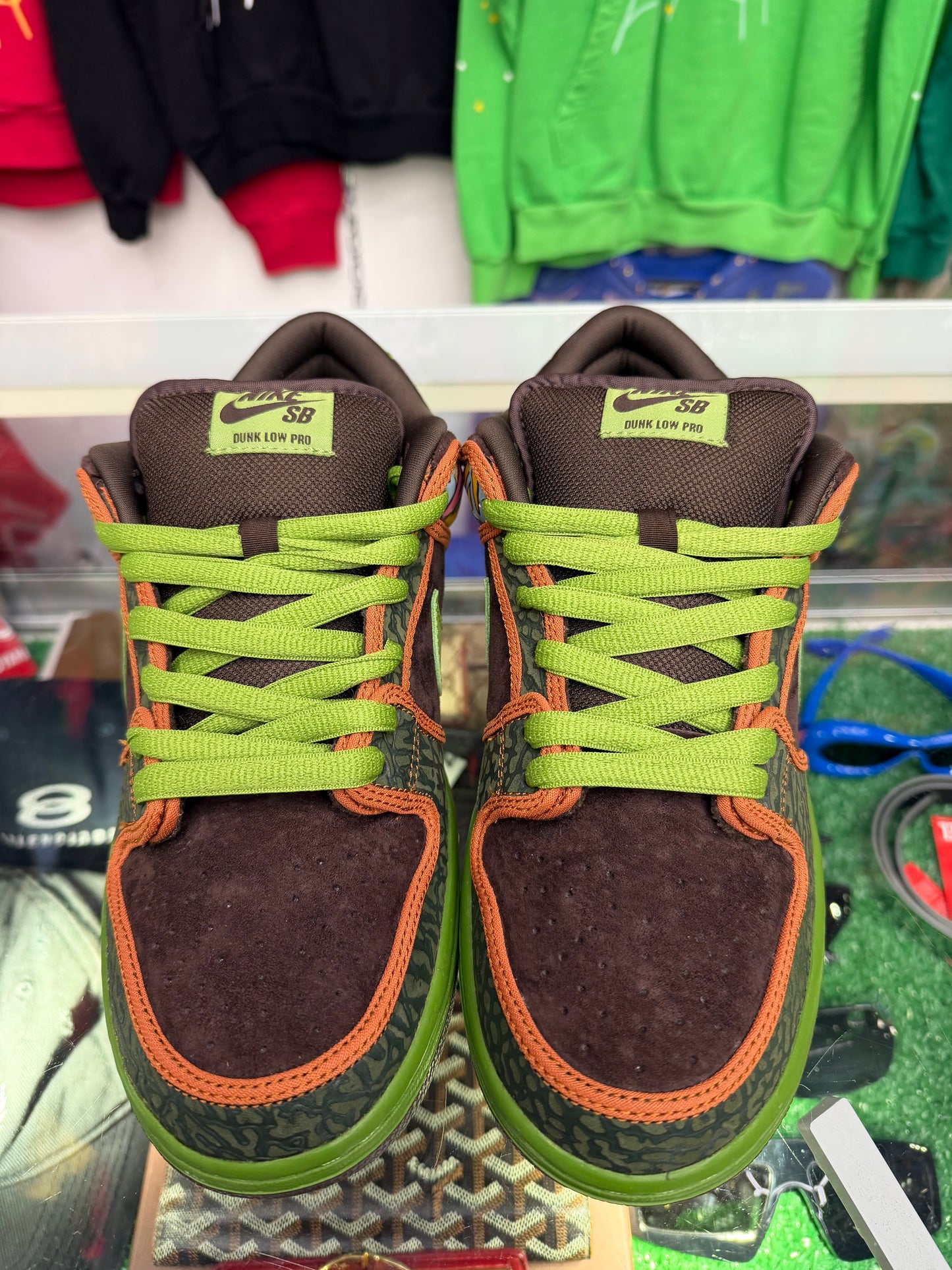 DUNK LOW SB DE LA SOUL LOW (PRE-OWNED W/ BOX)