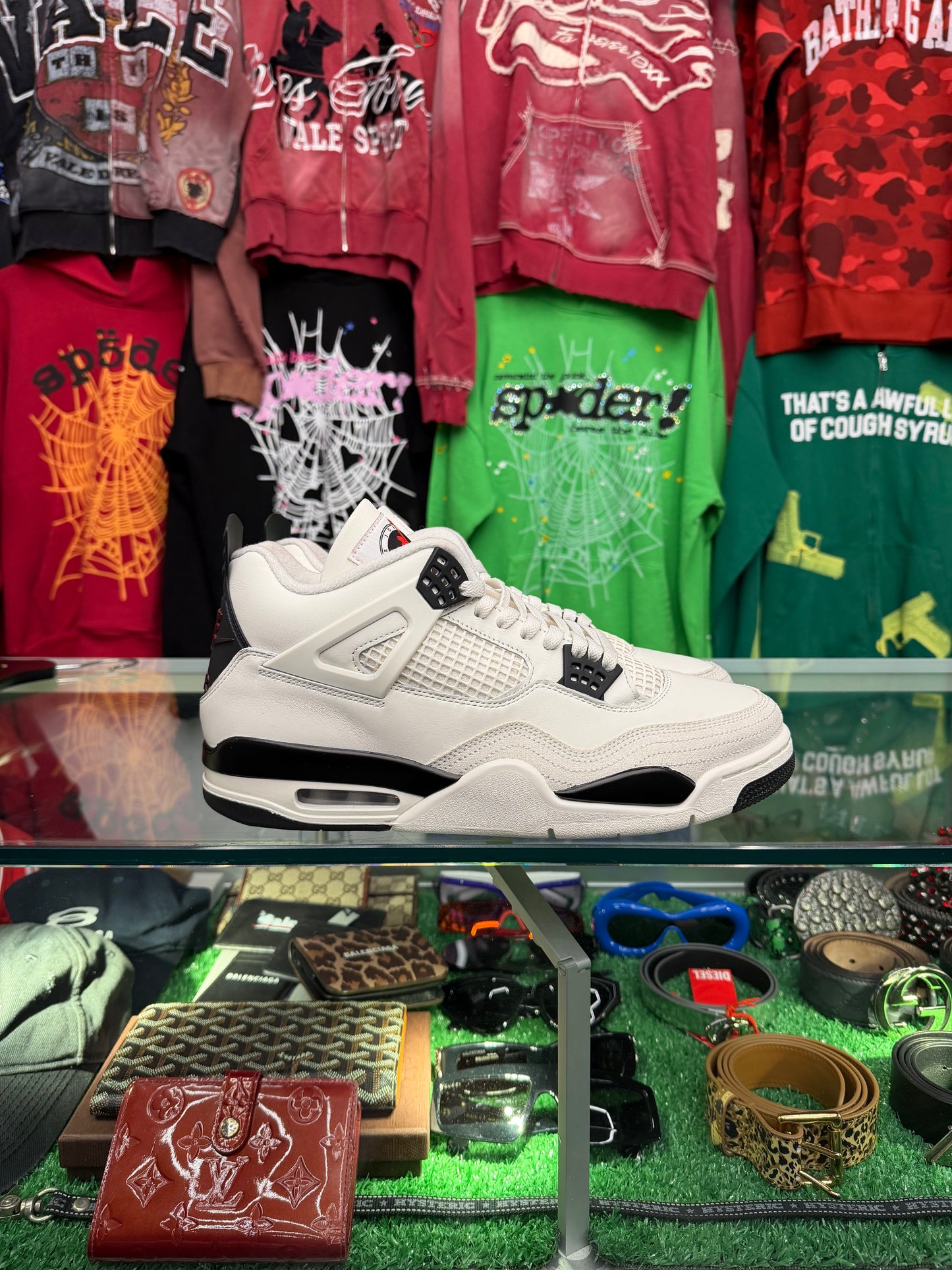JORDAN 4 FLIGHT CLUB (PRE-OWNED W/ BOX)