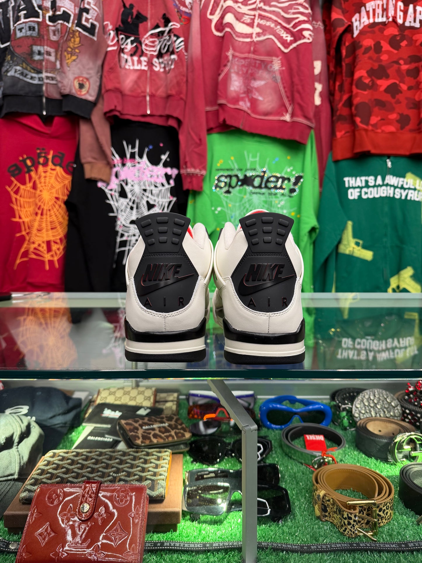 JORDAN 4 FLIGHT CLUB (PRE-OWNED W/ BOX)