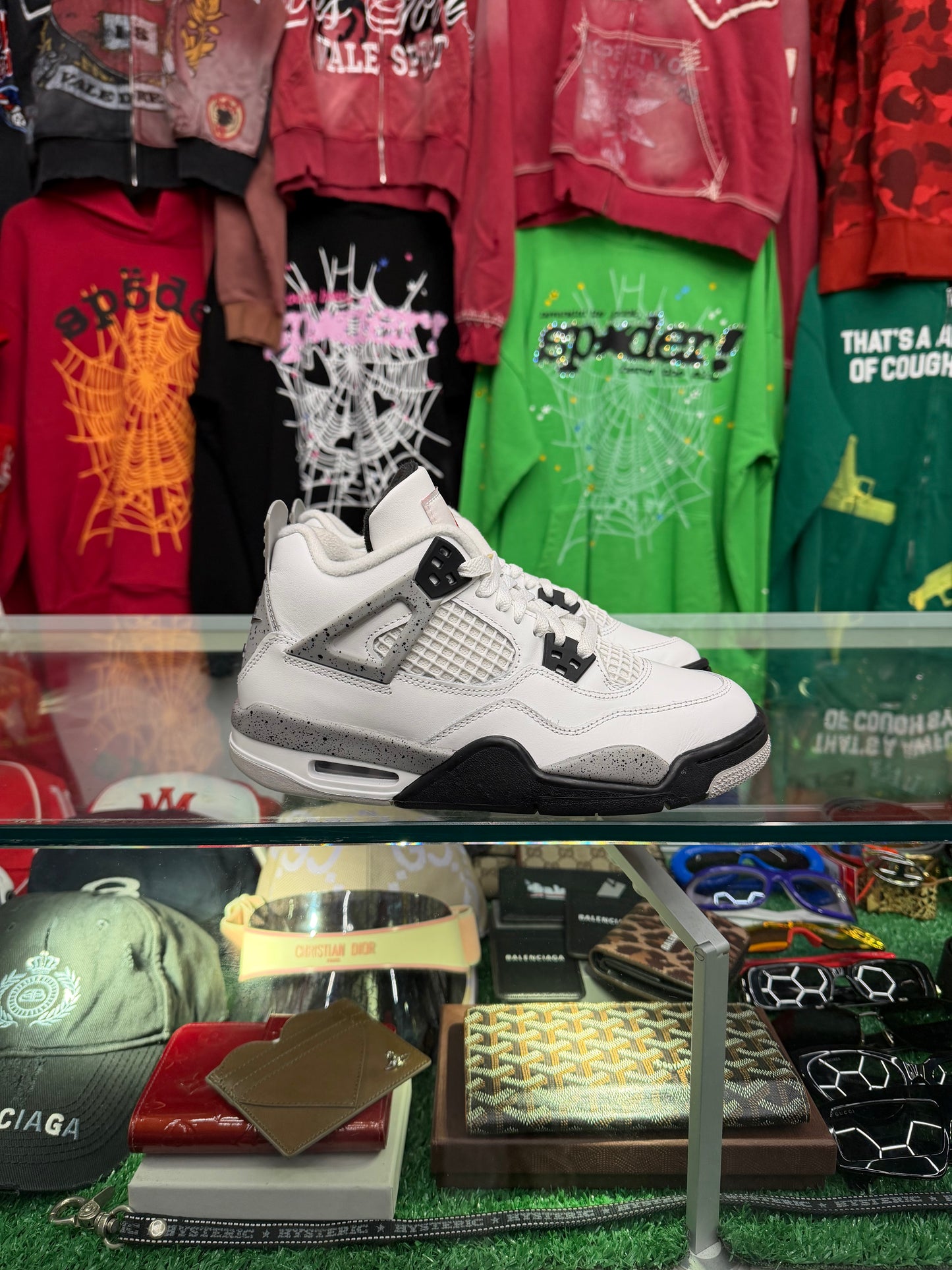 JORDAN 4 WHITE CEMENT GS (PRE-OWNED W/ BOX)