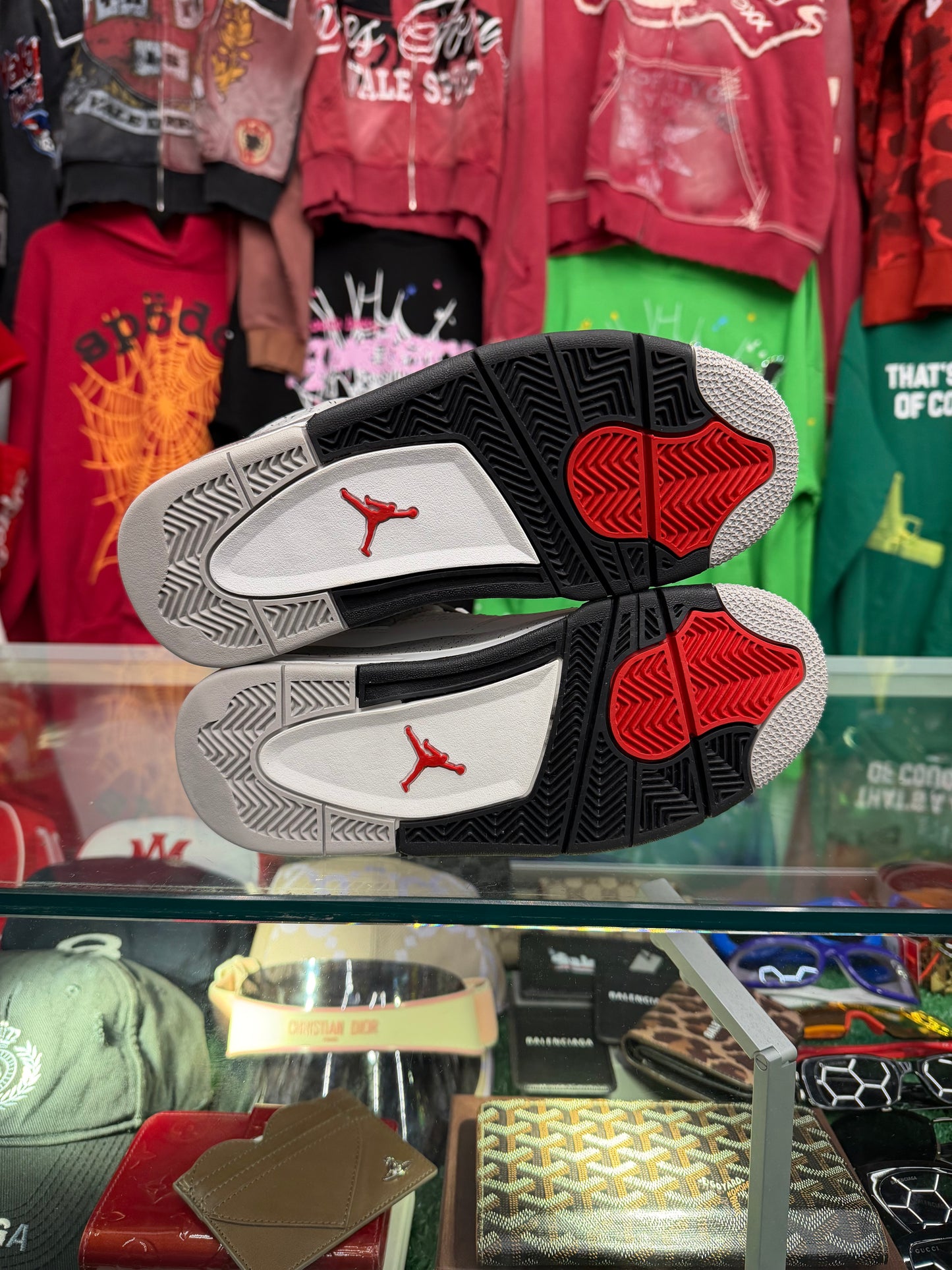 JORDAN 4 WHITE CEMENT GS (PRE-OWNED W/ BOX)