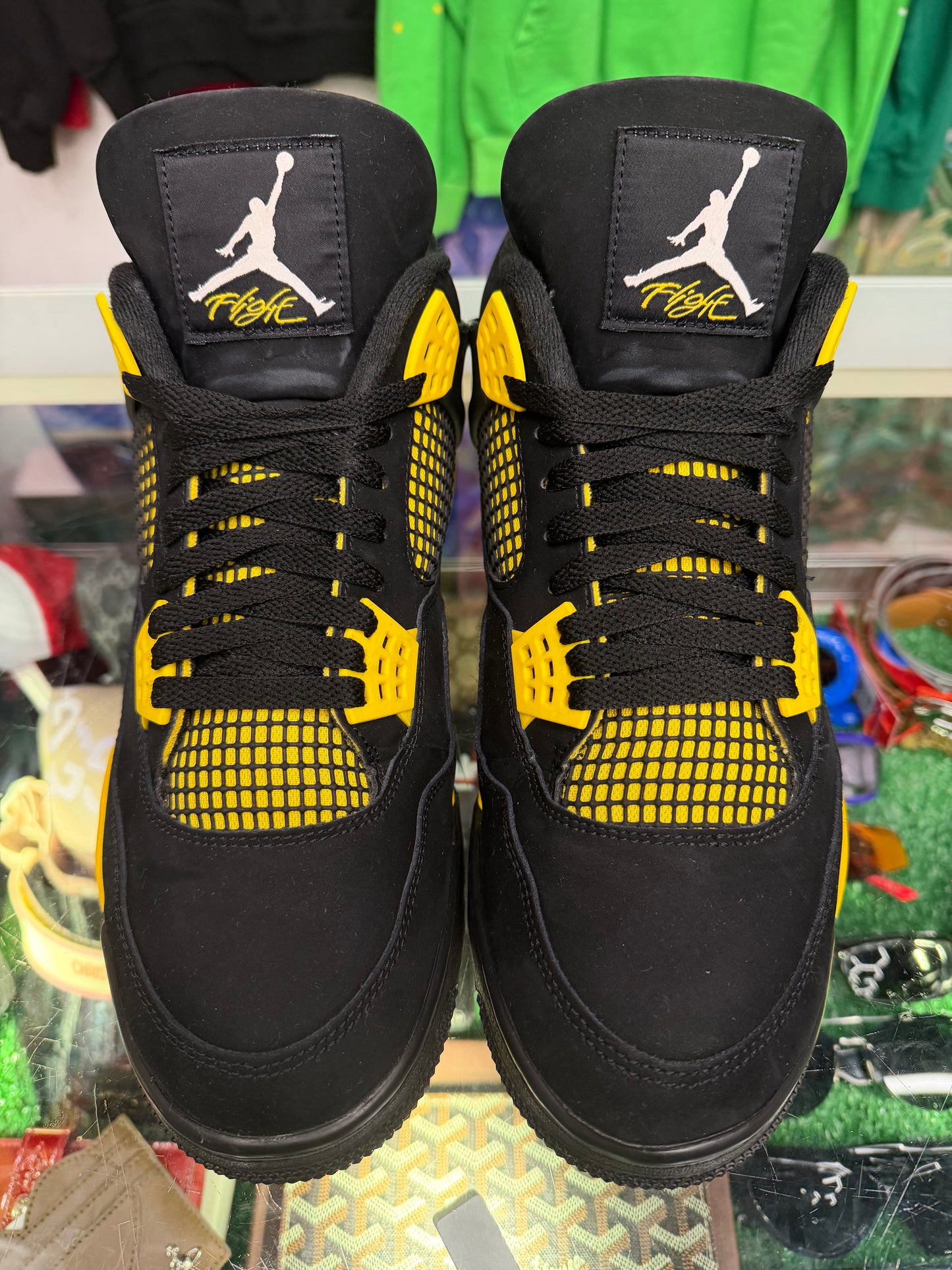JORDAN 4 YELLOW THUNDER (PRE-OWNED W/ BOX)