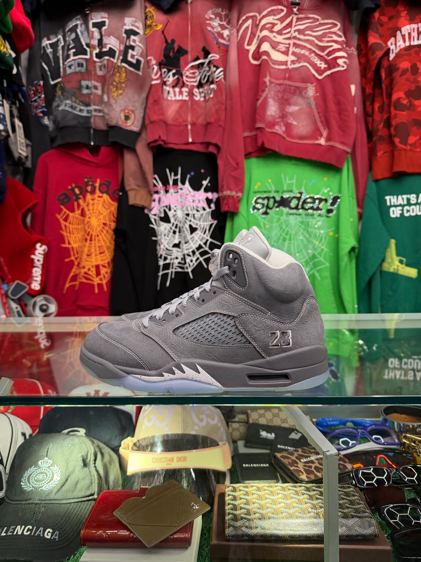 JORDAN 5 WOLF GREY (PRE-OWNED W/ BOX)