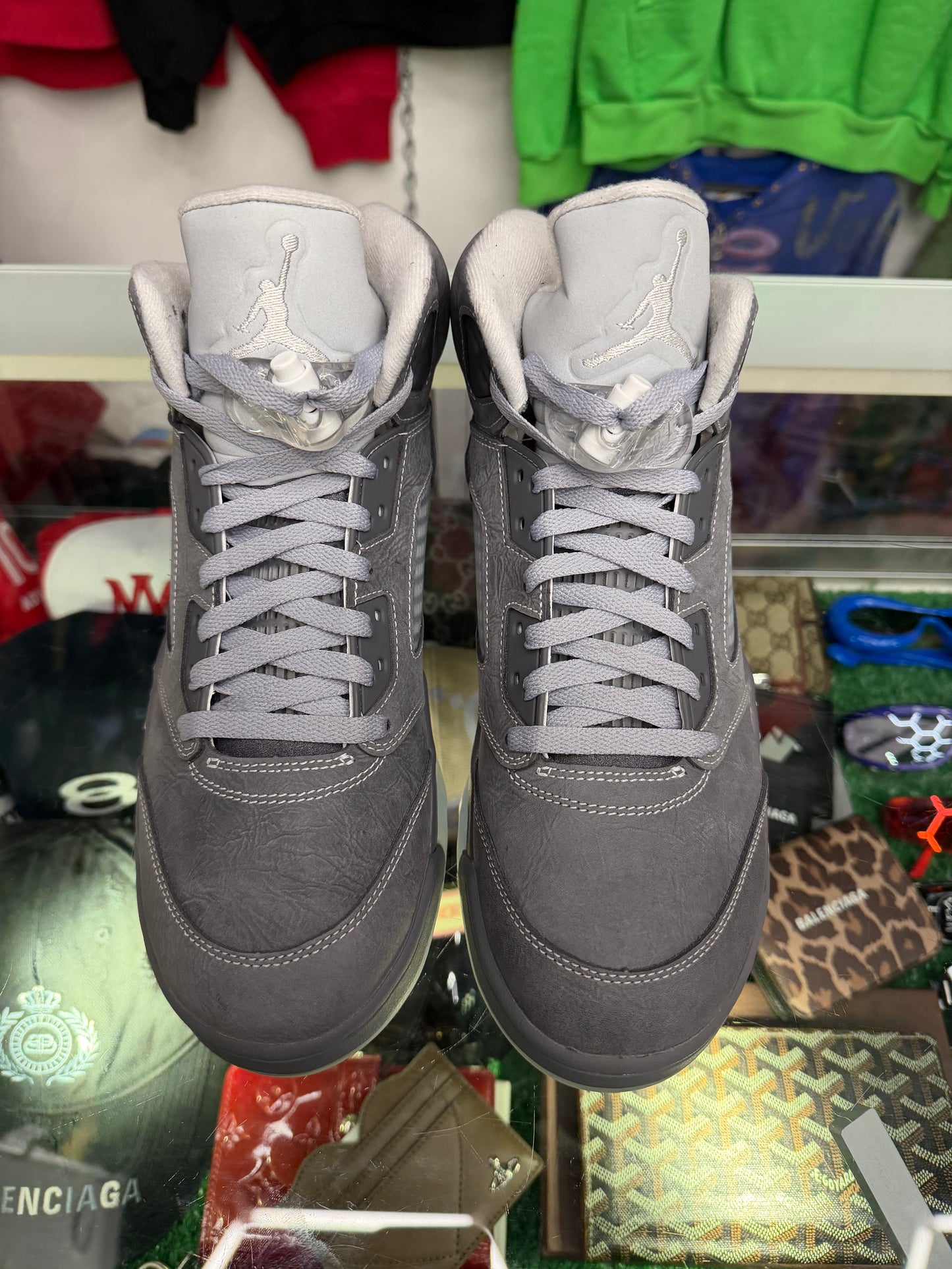 JORDAN 5 WOLF GREY (PRE-OWNED W/ BOX)