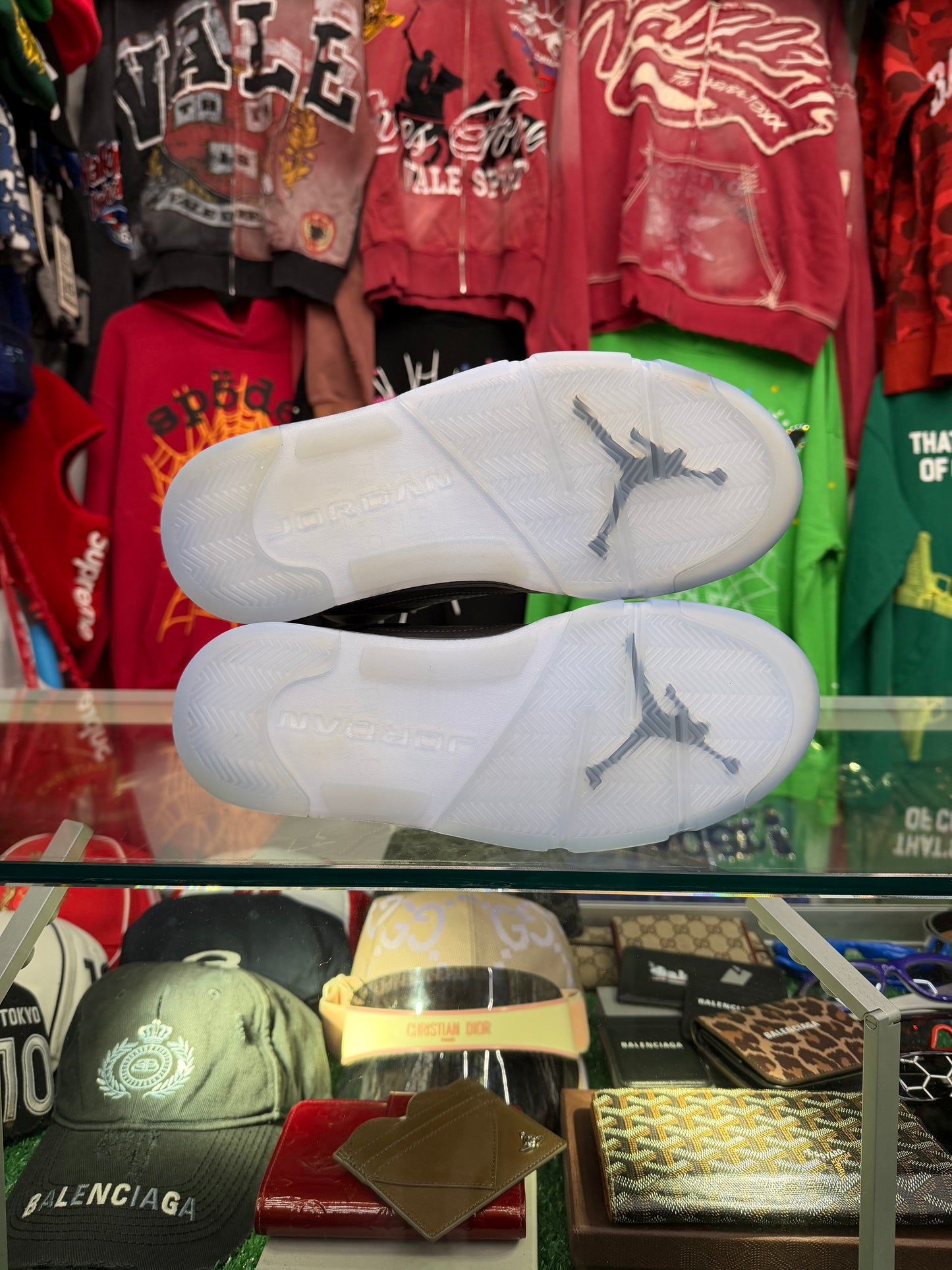 JORDAN 5 WOLF GREY (PRE-OWNED W/ BOX)
