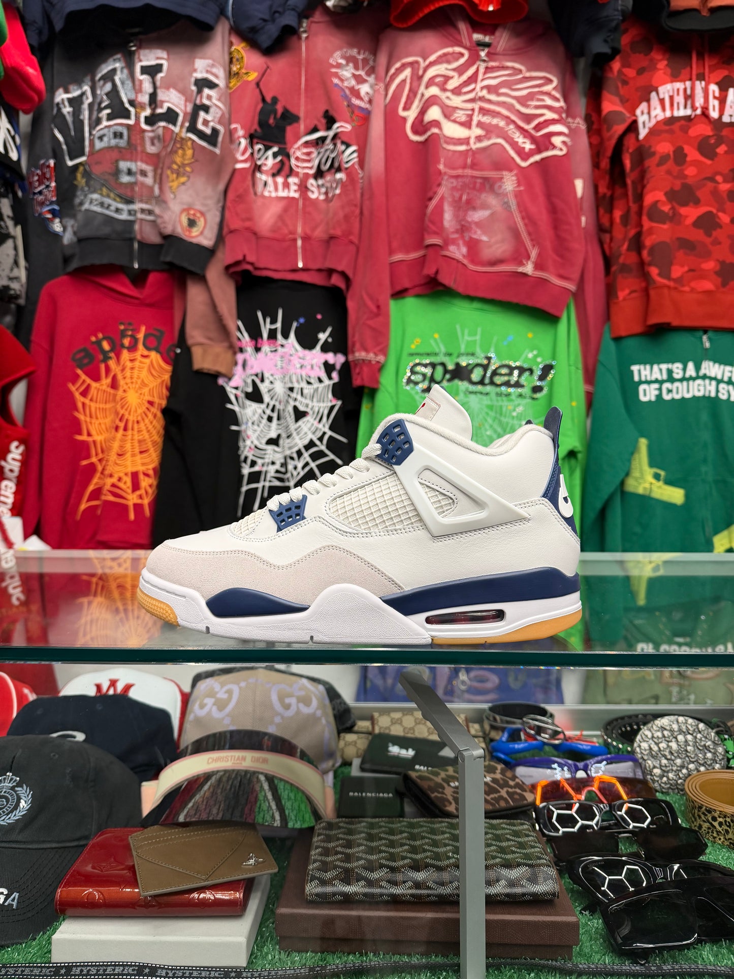 JORDAN 4 SB NAVY (PRE-OWNED W/ BOX)